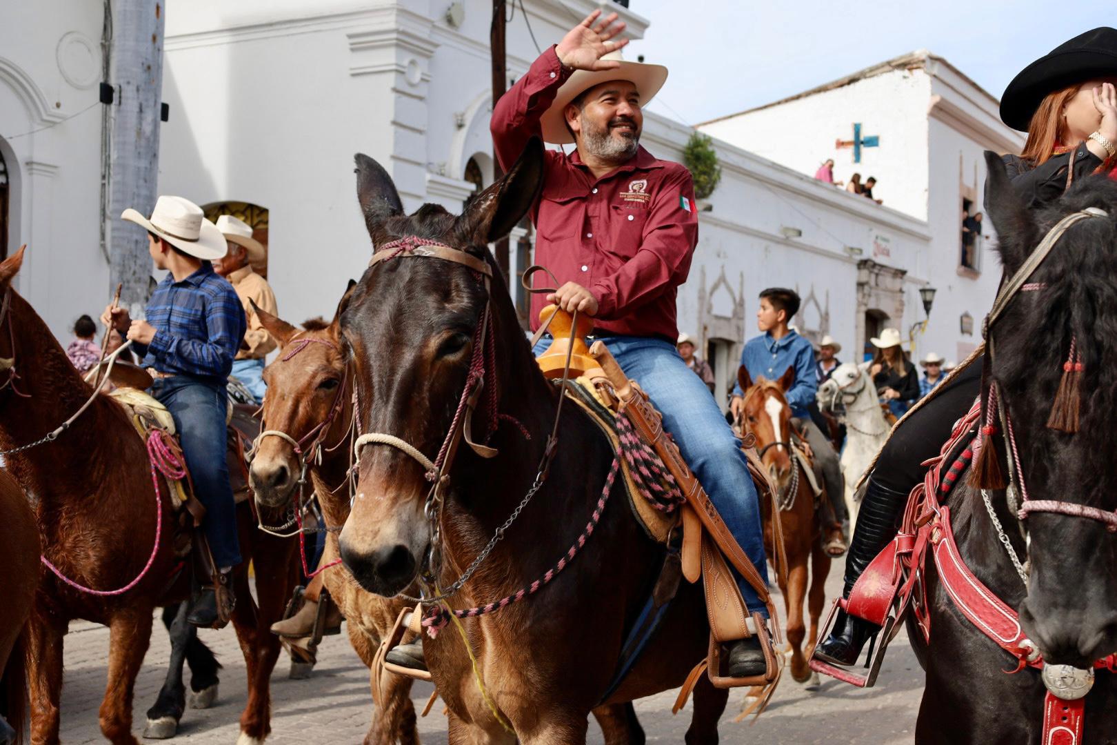 $!Celebran con entusiasmo la tradicional cabalgata en honor a San Sebastián en Concordia
