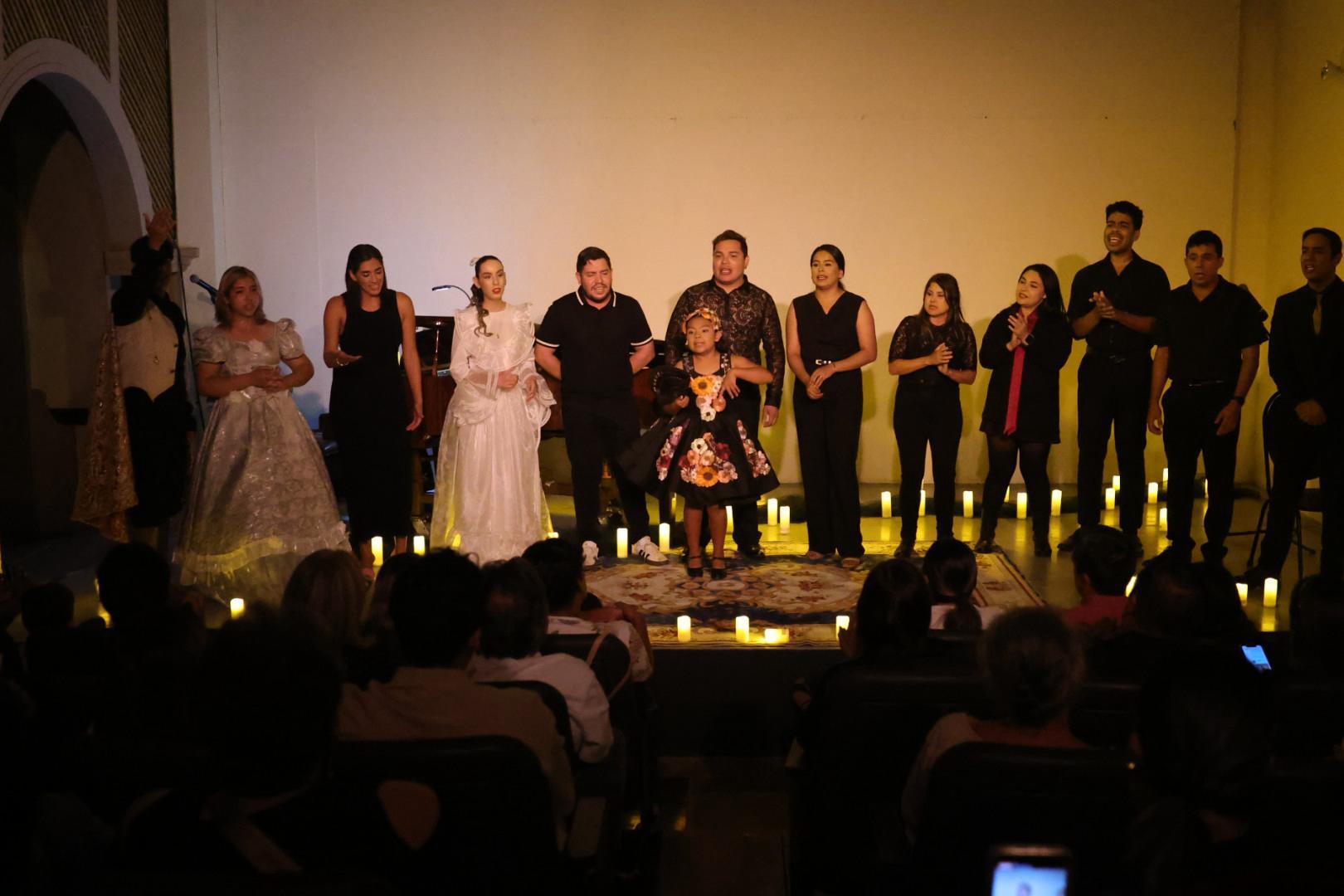 $!Los participantes recibieron el aplausos del público.