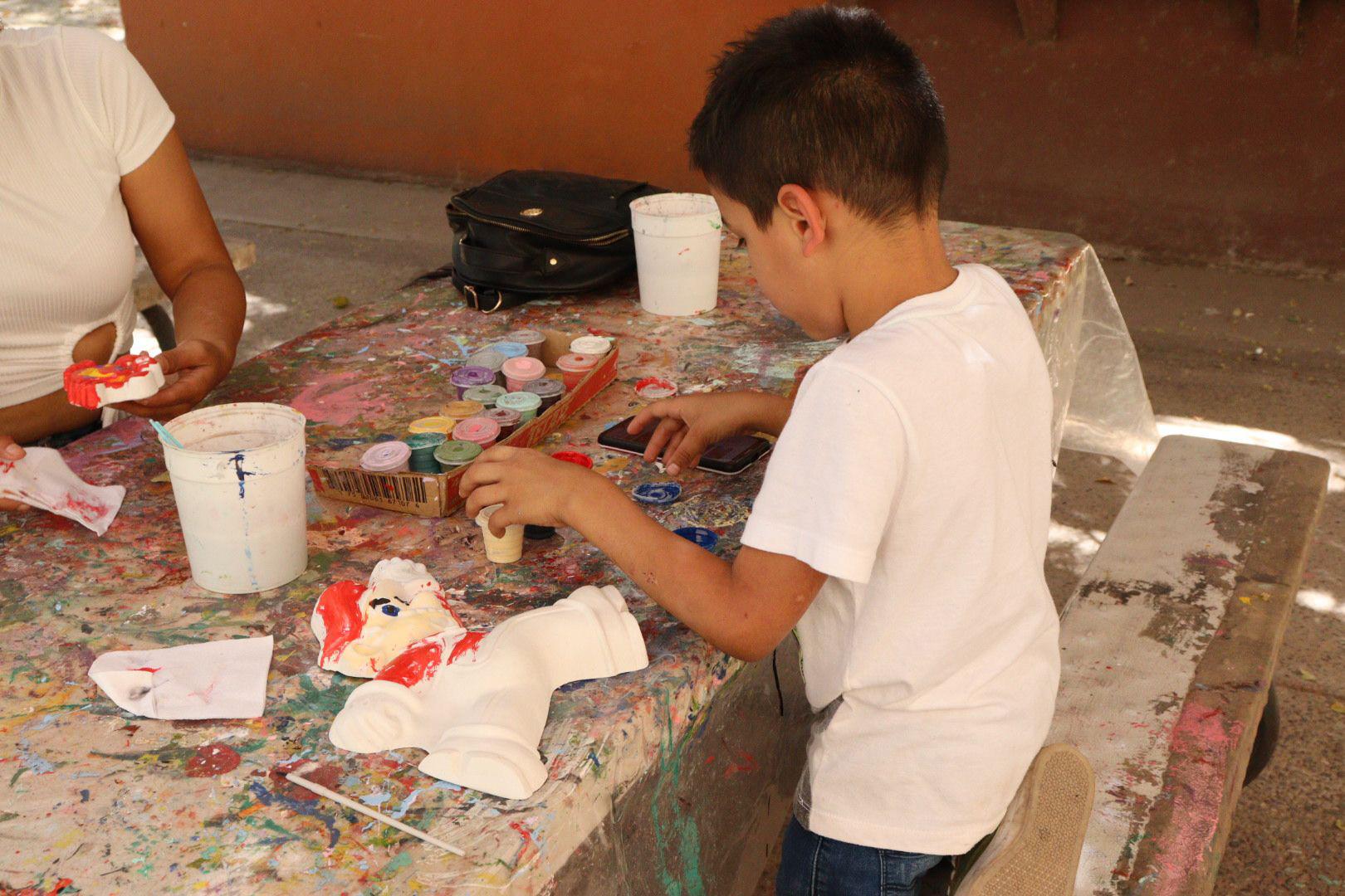 $!Culiacanenses disfrutan sus vacaciones en el Zoológico