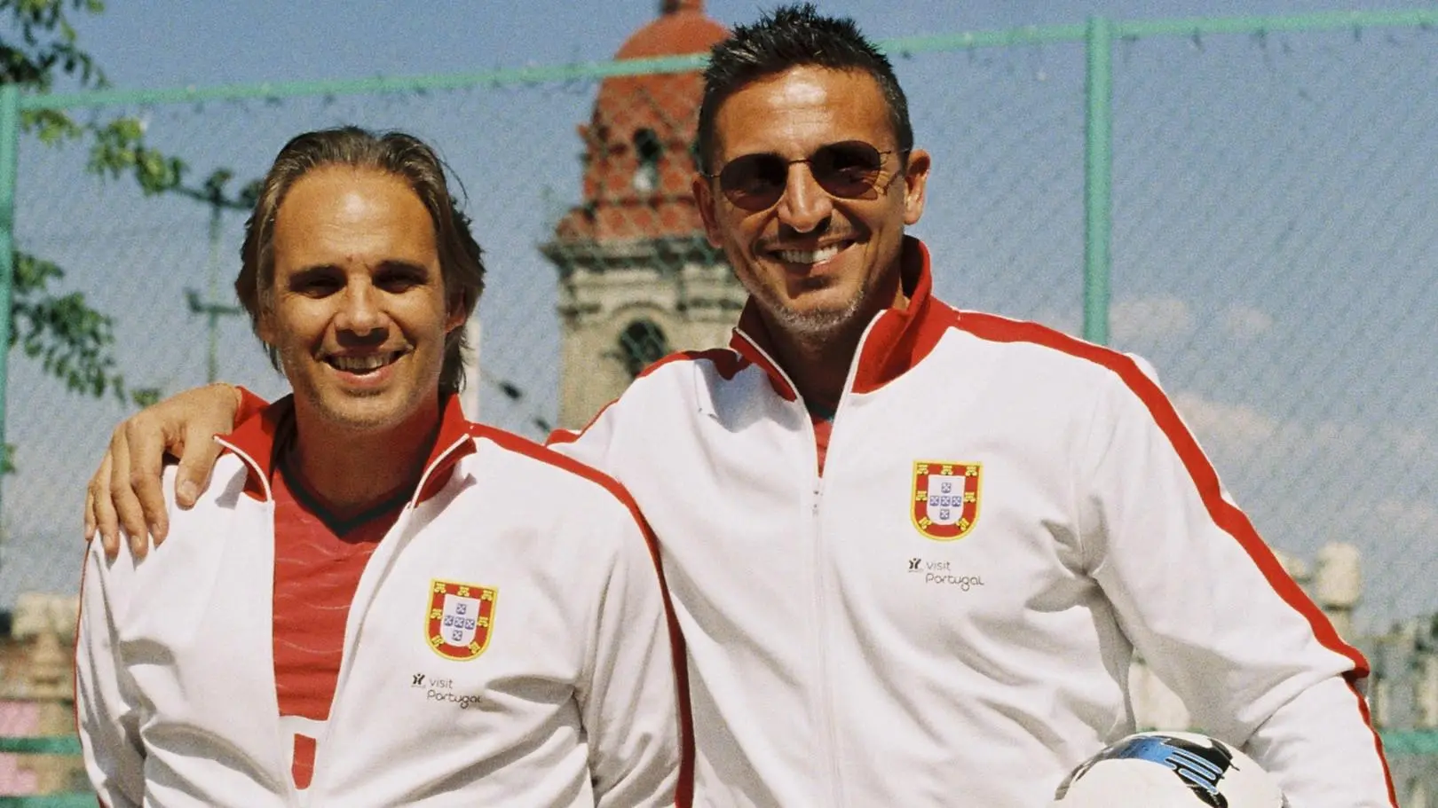 $!Leyendas de Portugal se echan una cascarita en Tepito