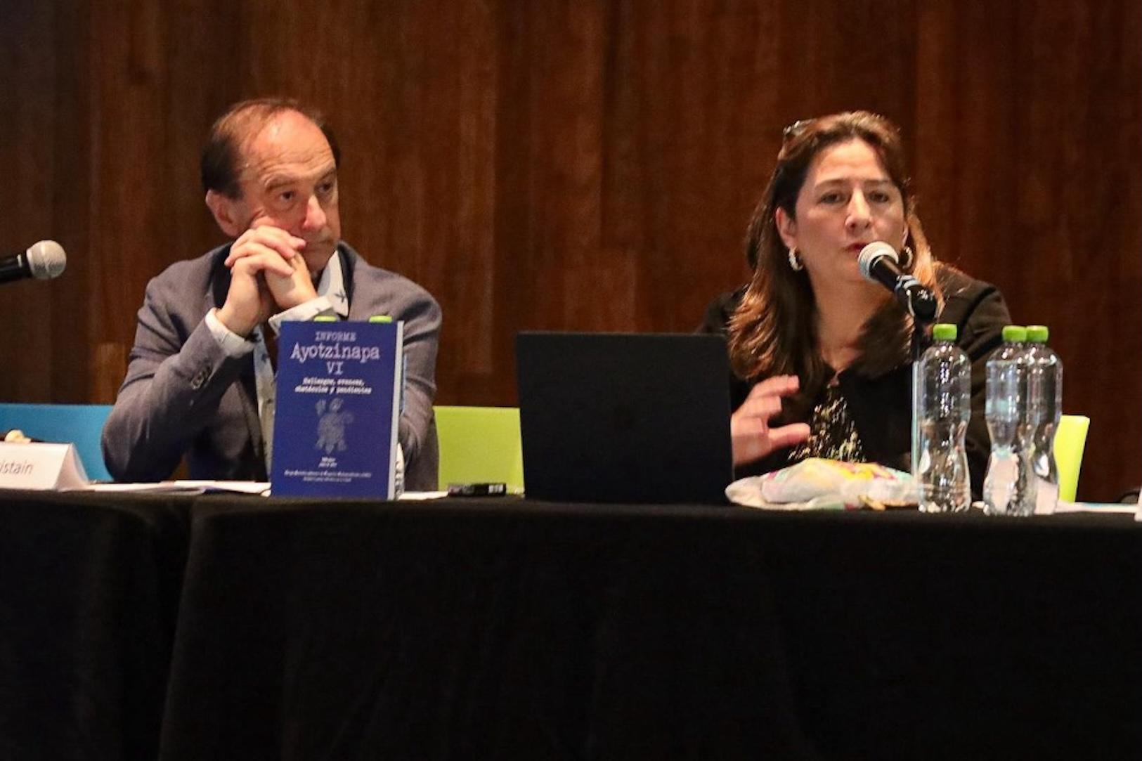 $!Carlos Beristain y Ángela Buitrago durante la presentación del sexto y último informe del GIEI, en julio de 2023.