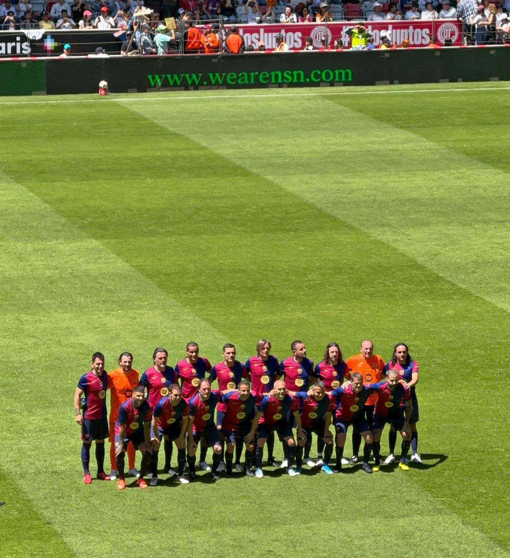 $!Leyendas del Real Madrid superan a las del Barcelona en penales, en Toluca