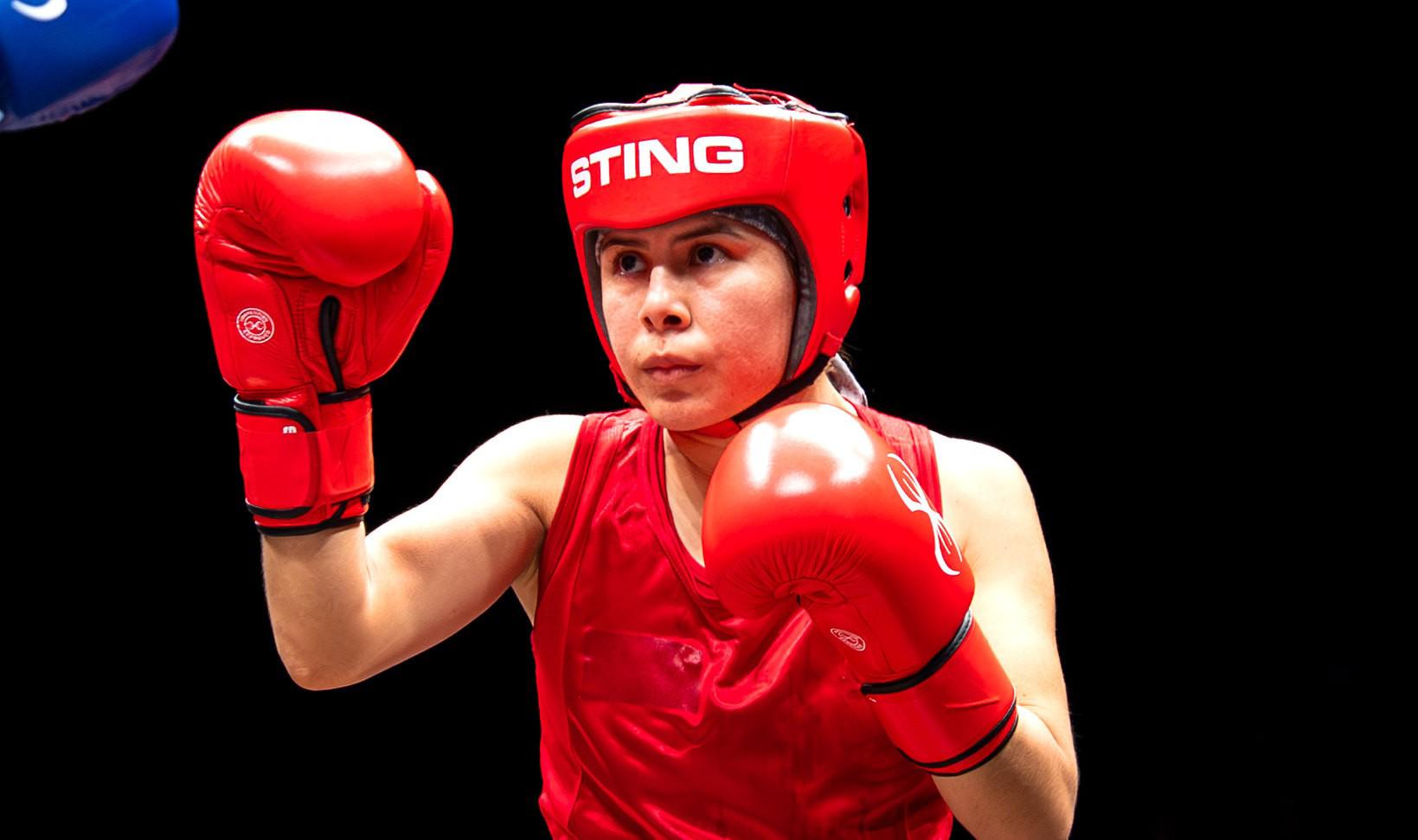$!Mazatleca Esmeralda Patiño debuta con triunfo en Mundial de Boxeo tras vencer a la campeona italiana