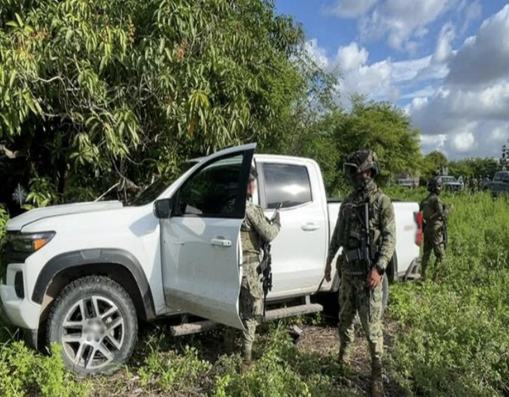 $!Aseguran armas y liberan a una persona en Concordia y Escuinapa