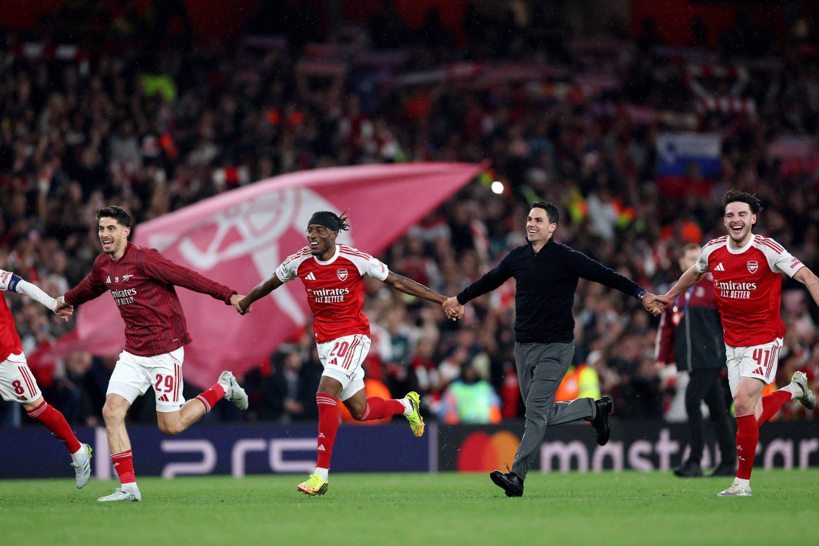 Arsenal regresa a una Final de Champions League tras superar al ...