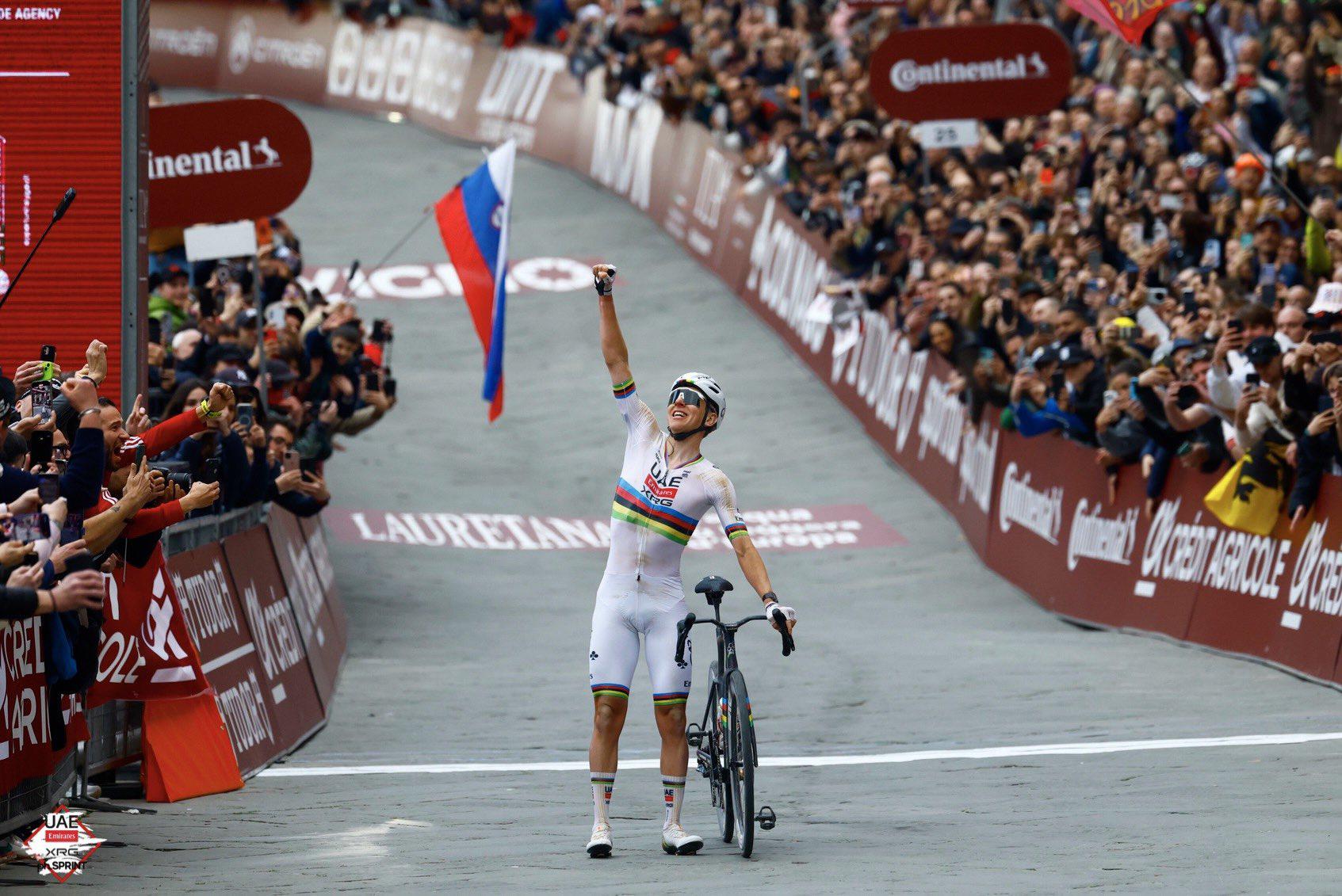 $!Del Toro brilla con tercer lugar en la Strade Bianche que volvió a ganar Pogacar