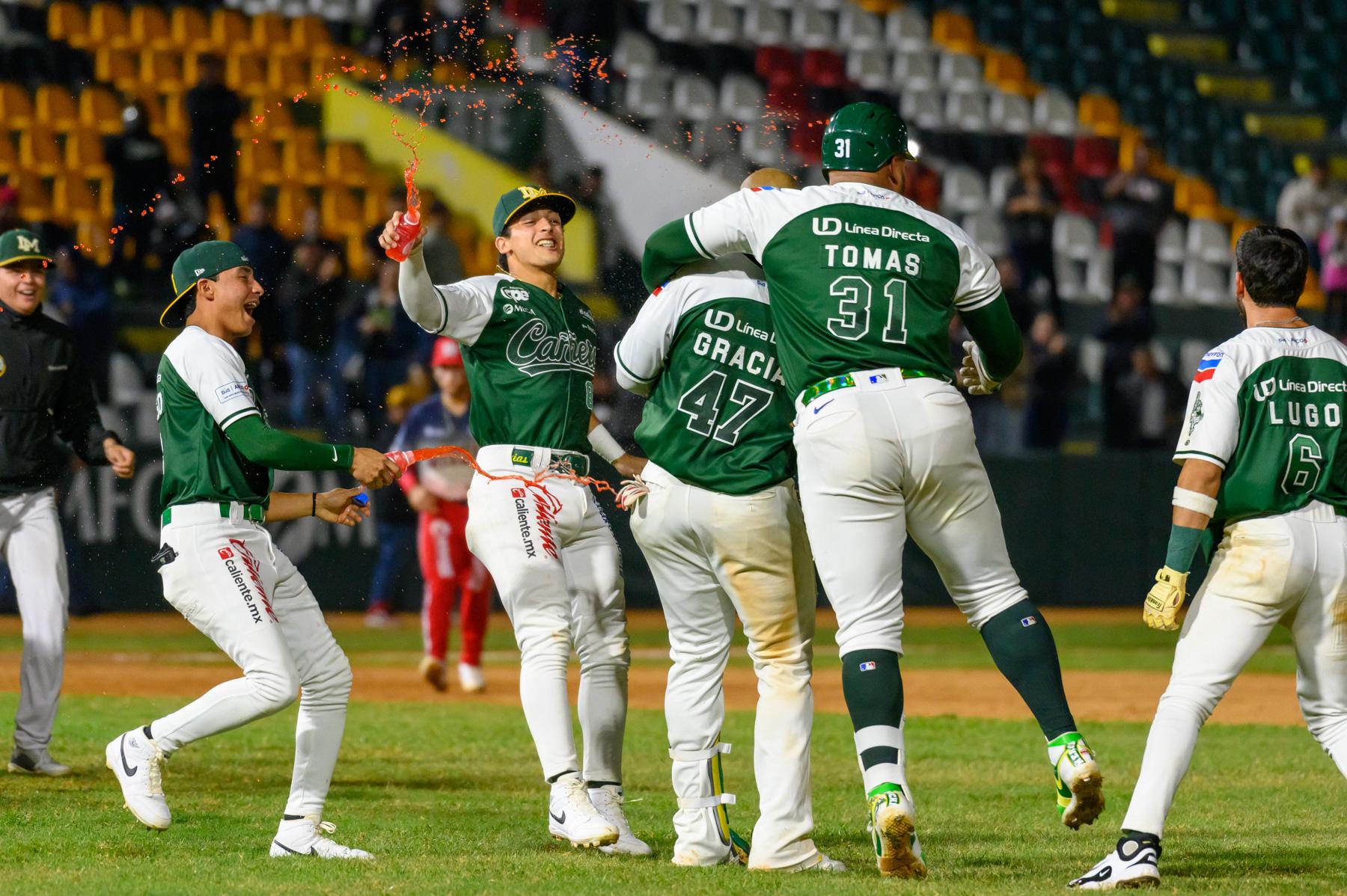 $!Yurisbel Gracial produce la victoria 3