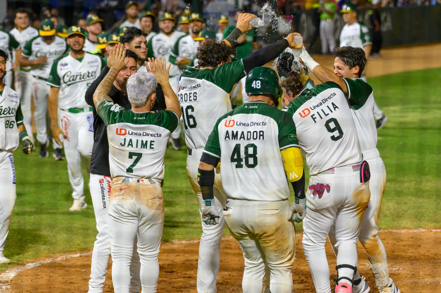 $!Victoria Cañeros.