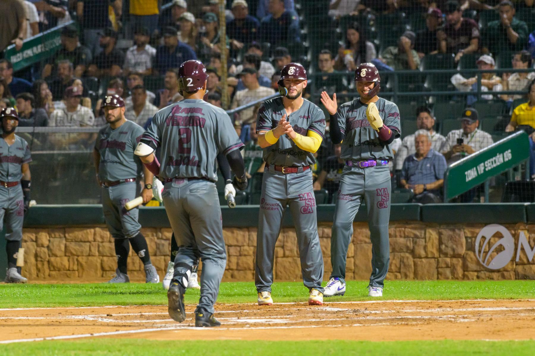 $!Rosman Verdugo bateó HR 2.