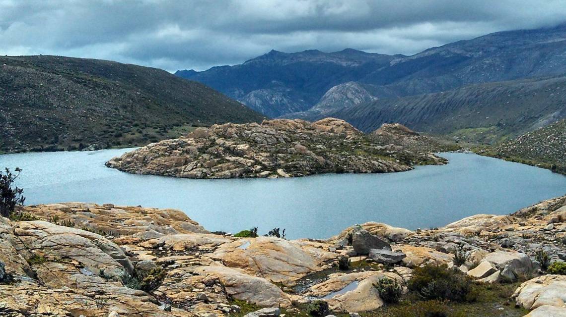 La Sierra Nevada de Santa Marta, un ecosistema único en el mundo, enfrenta una creciente amenaza por el turismo no regulado.
