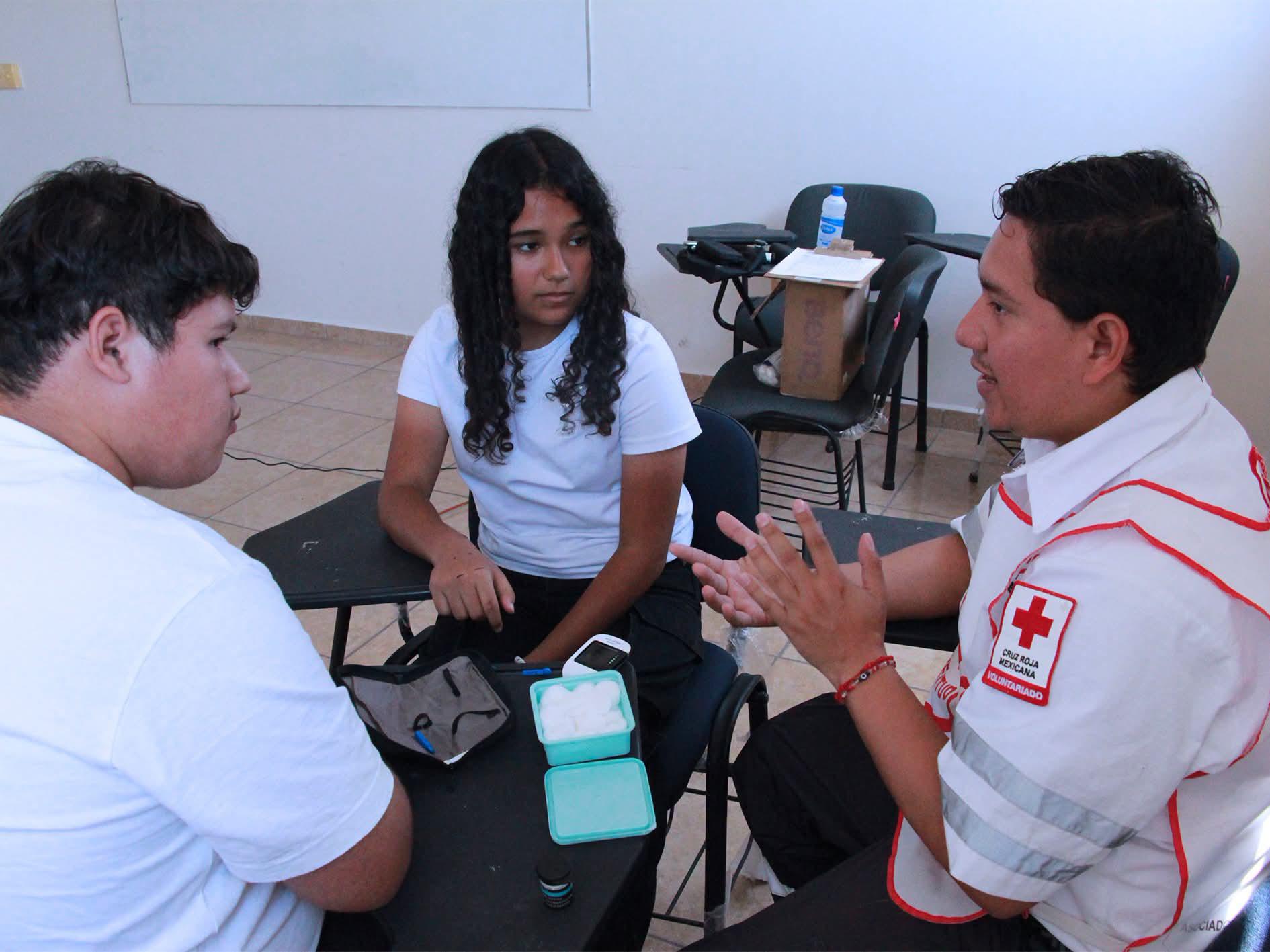 $!Alista Cruz Roja Mazatlán próxima capacitación de paramédicos y cursos RCP para el verano
