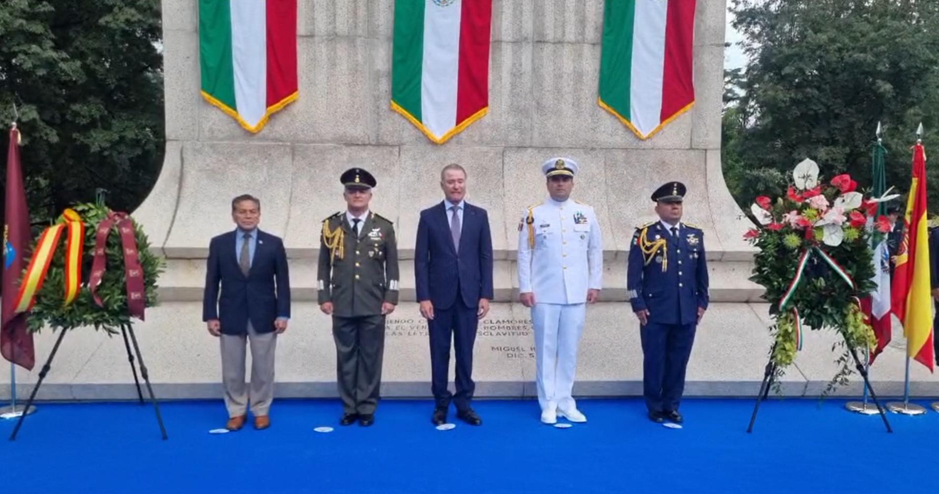 $!Embajador Quirino Ordaz Coppel da el Grito de Independencia en España