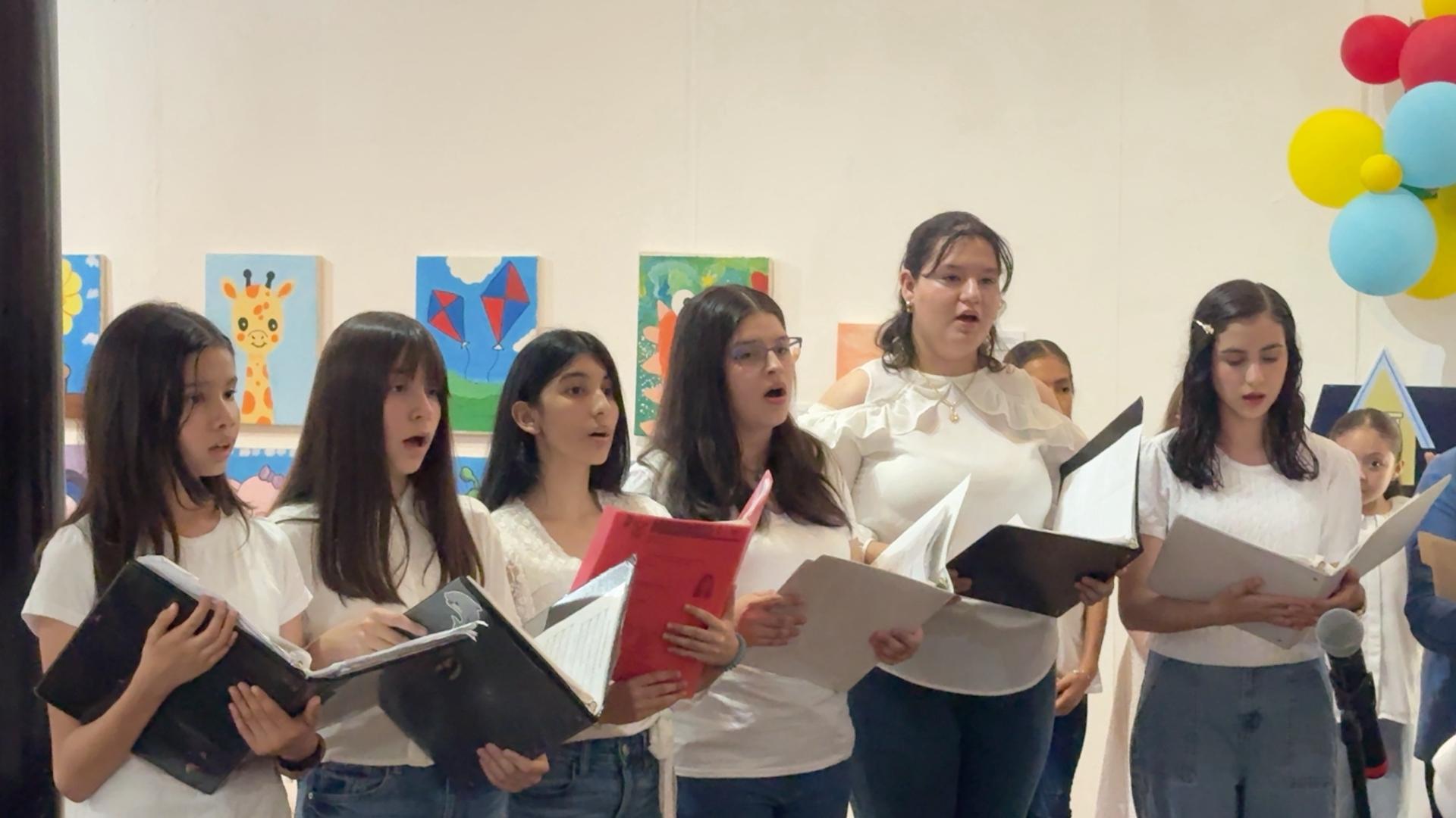 $!Este Taller de Coro está bajo la dirección de la maestra Perla Orrantia.