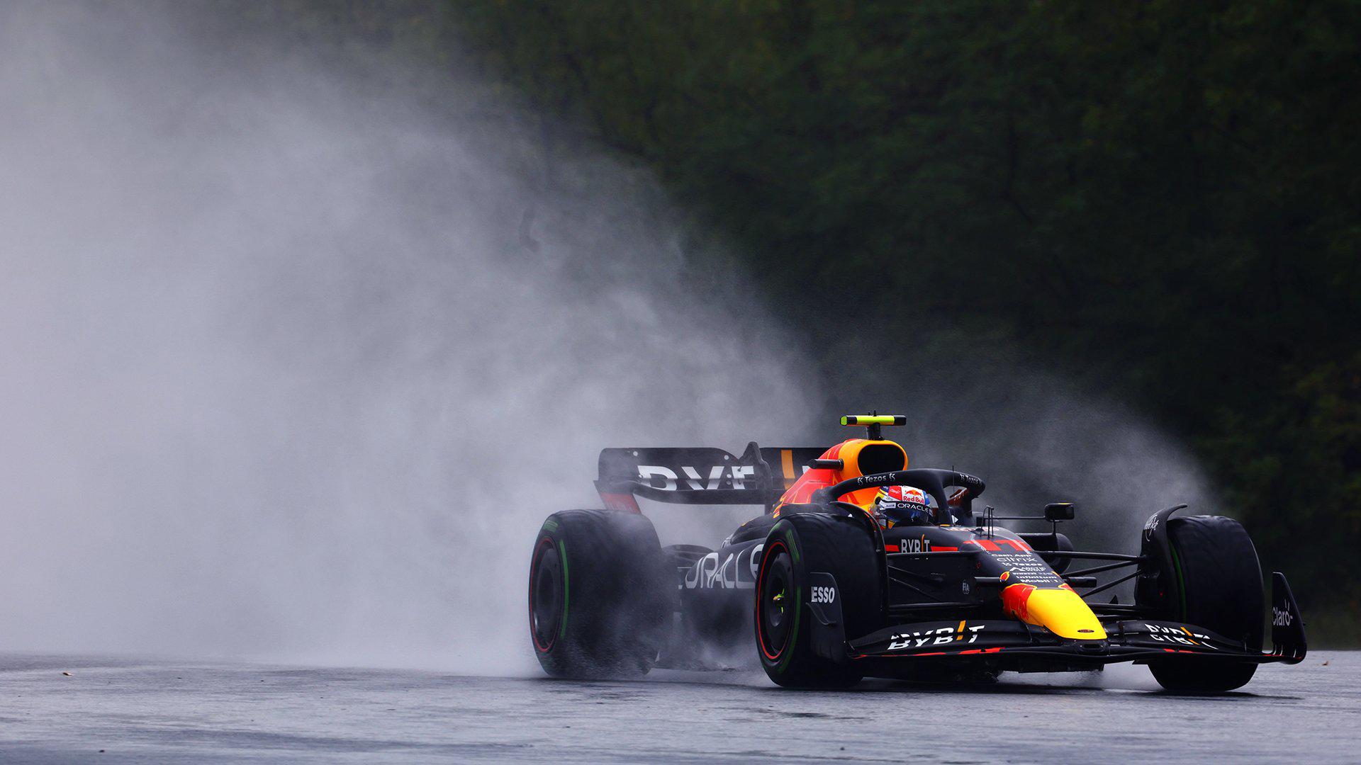 $!Problemas para Red Bull en Hungría: Verstappen y Checo arrancarán en 10 y 11, respectivamente
