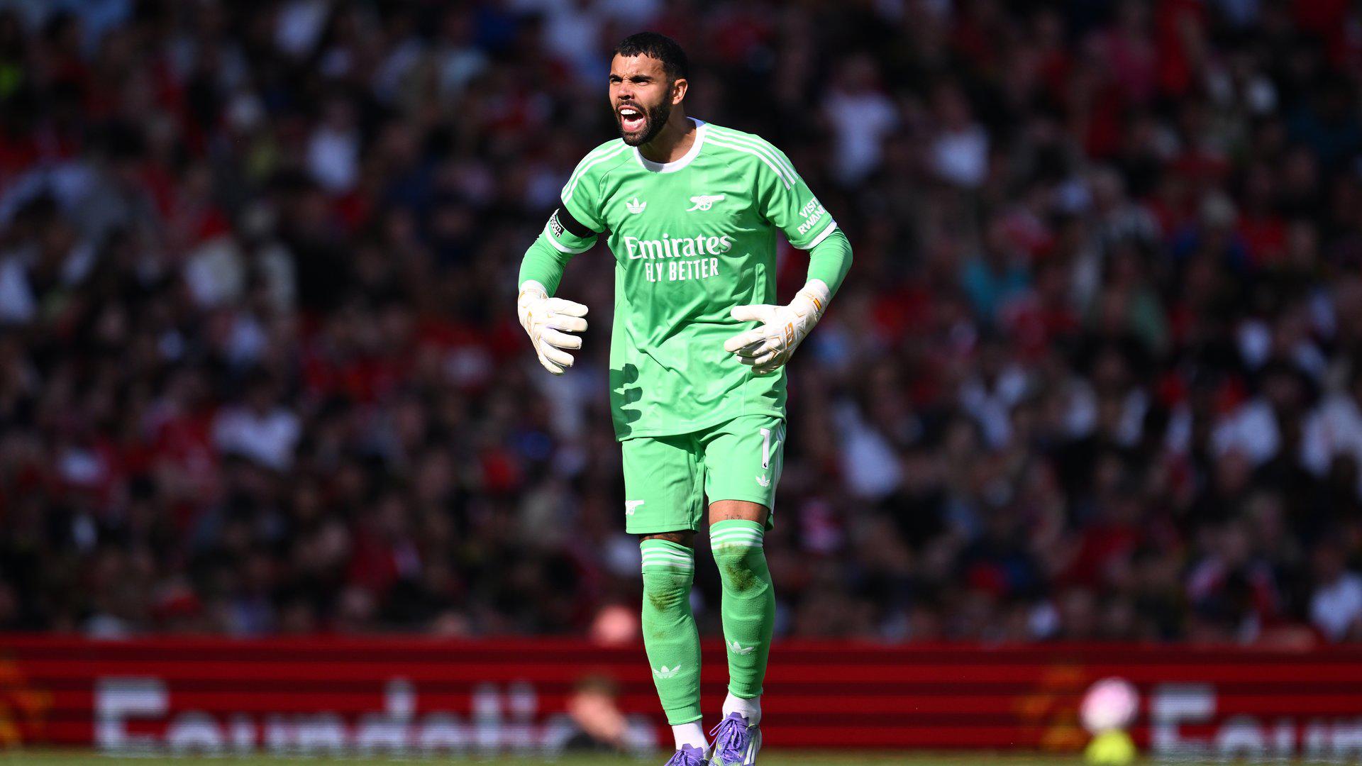 $!Arsenal vence con lo justo a Manchester United: Calafiori marca y Raya salva