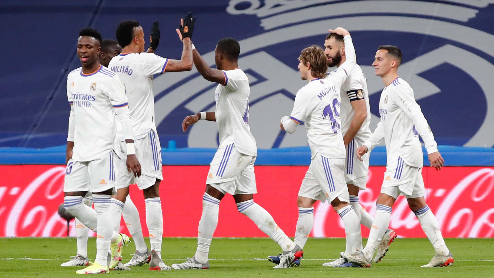 $!Real Madrid golea al Valencia para seguir con buena ventaja en la cima