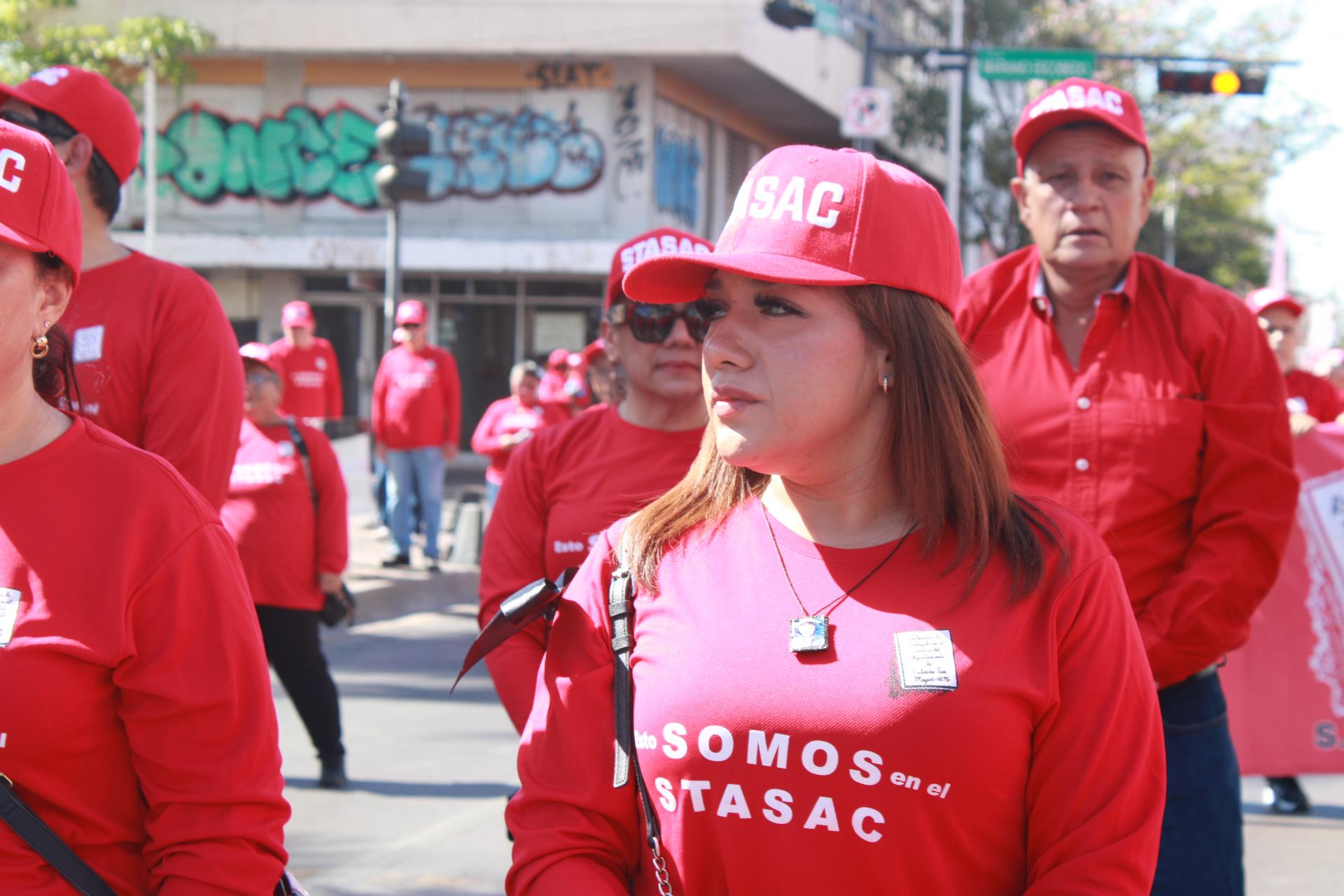 $!Marcha del Stasac arranca con luto por asesinato de su líder Homar Salas