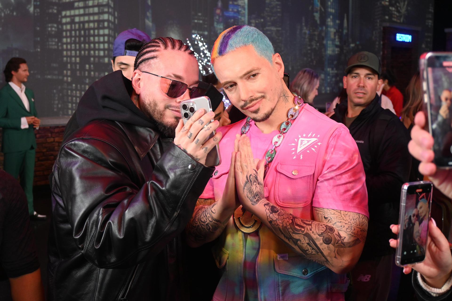 $!Presenta el Museo Madame Tussauds dos nuevas figuras del cantante J Balvin