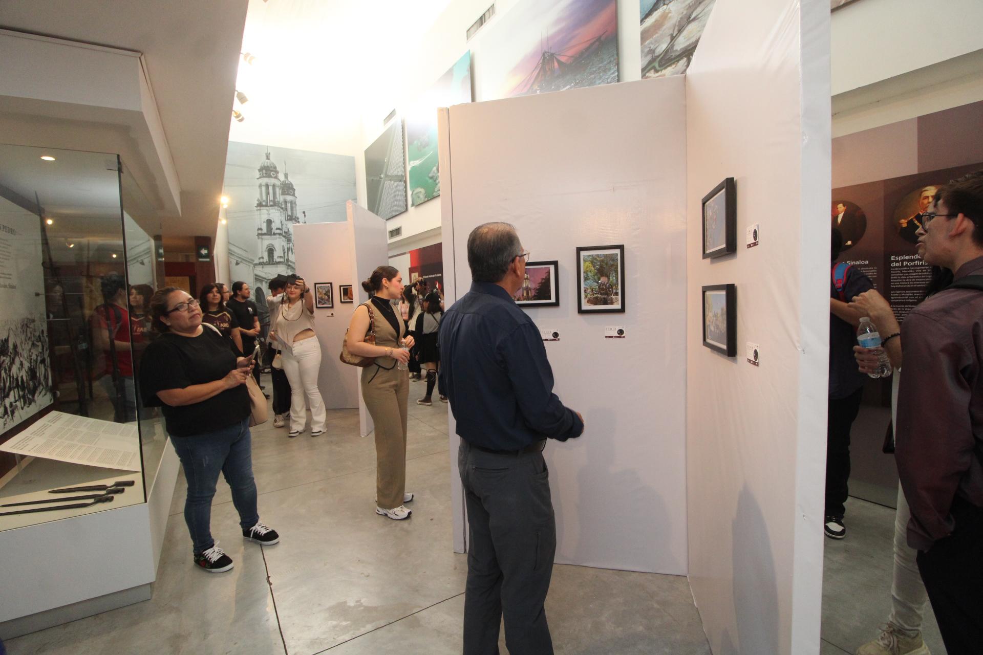 $!Muy concurrida estuvo la inauguración del evento.