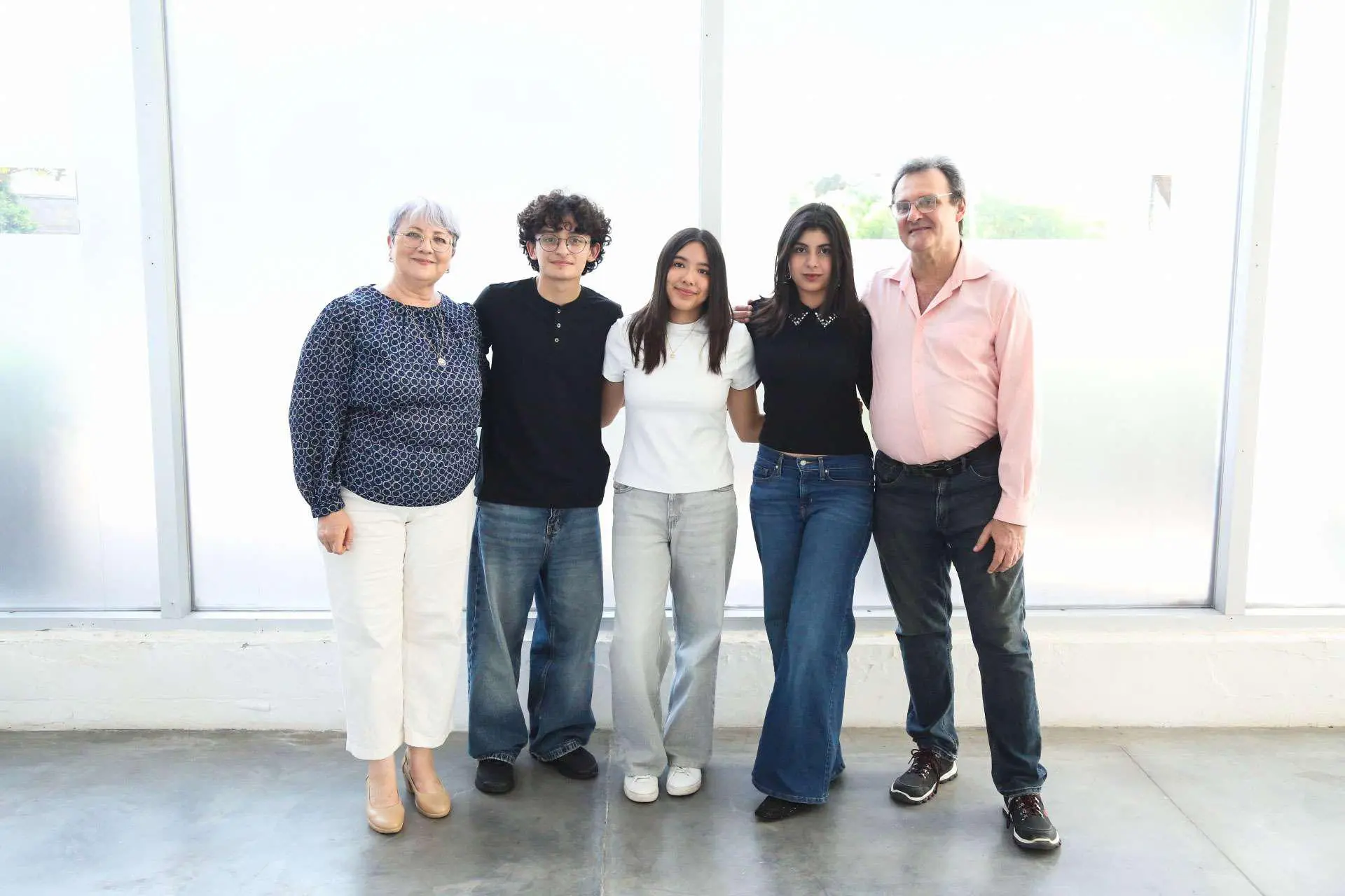 $!Los alumnos seleccionados por la OSIM, con sus maestros Olena Bogaychuk y Vacheslav Rykevich.