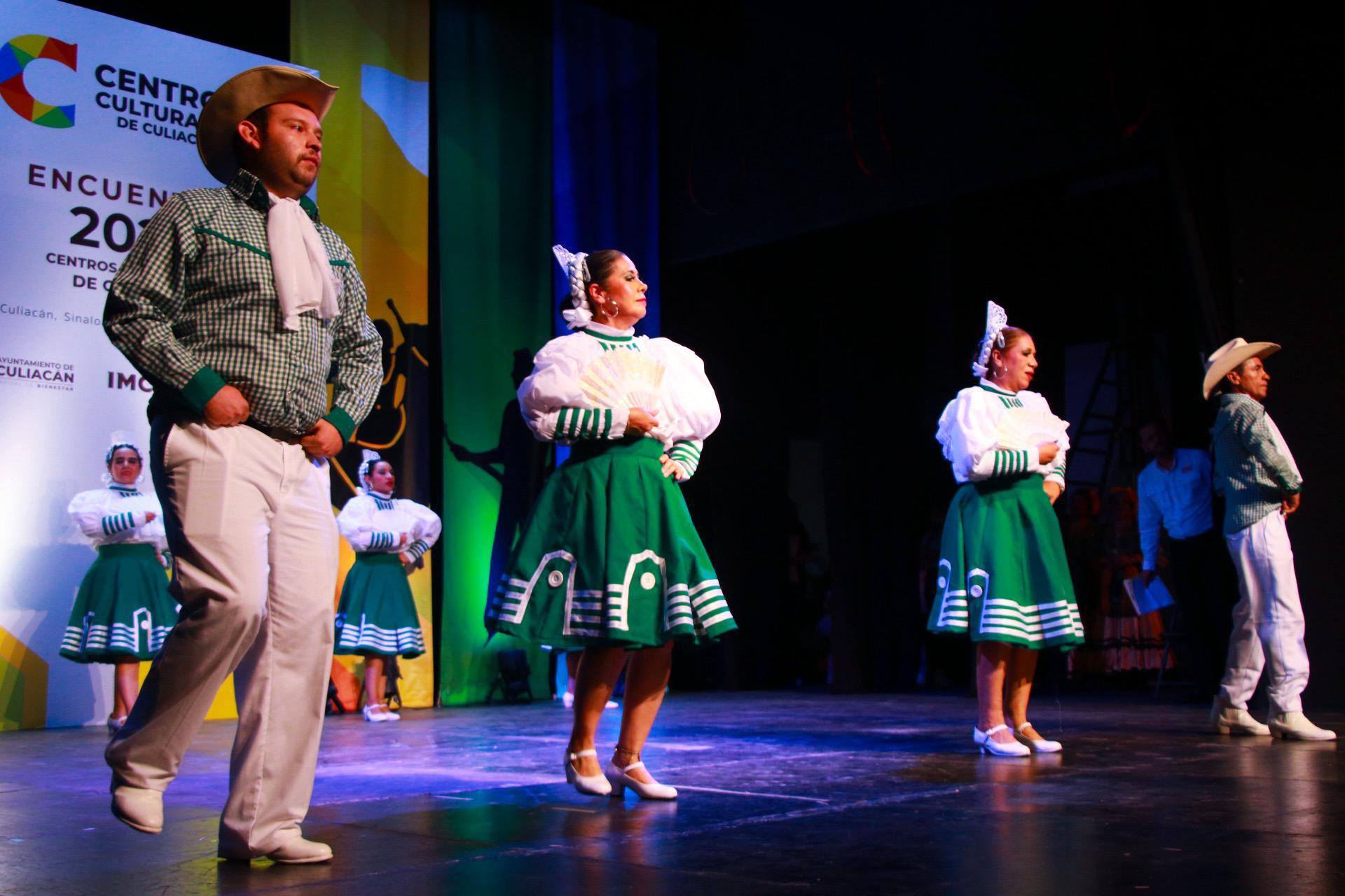 $!El baile es otro de los talleres.