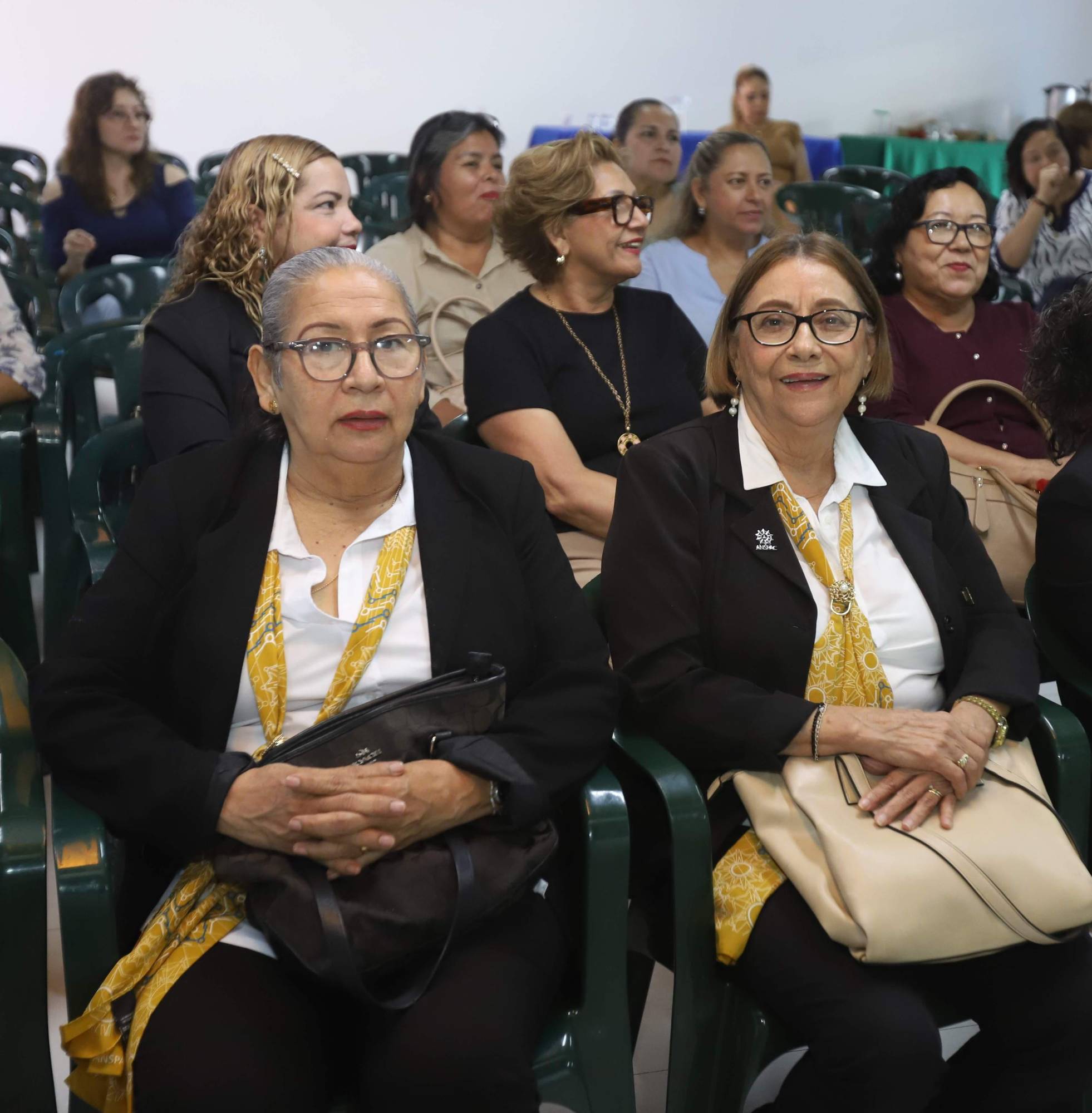 $!Rebeca Mejía de Rojas y Ana Luisa Lizárraga.