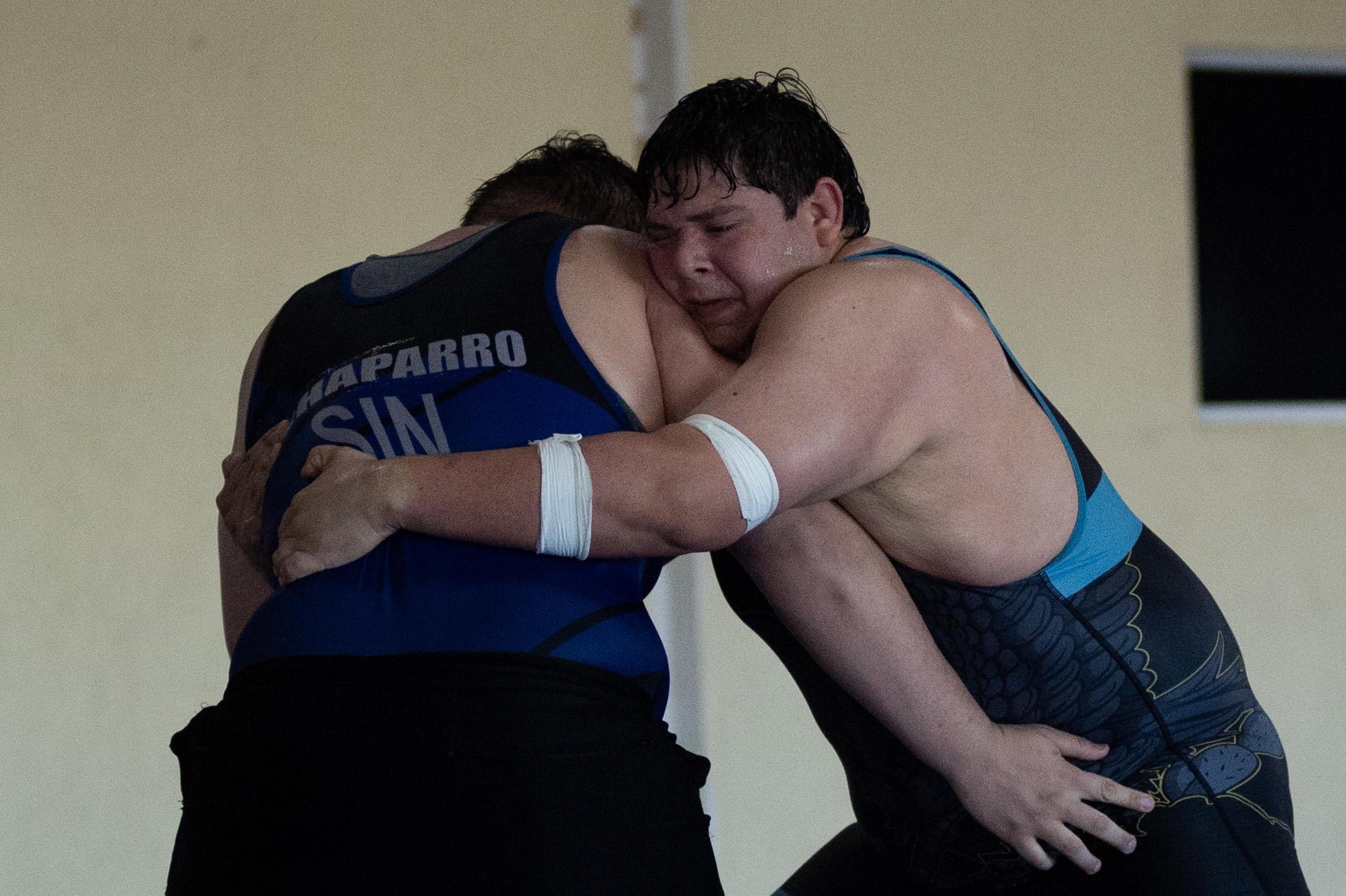 $!Navolatense David Morales buscará preselección nacional de luchas asociadas