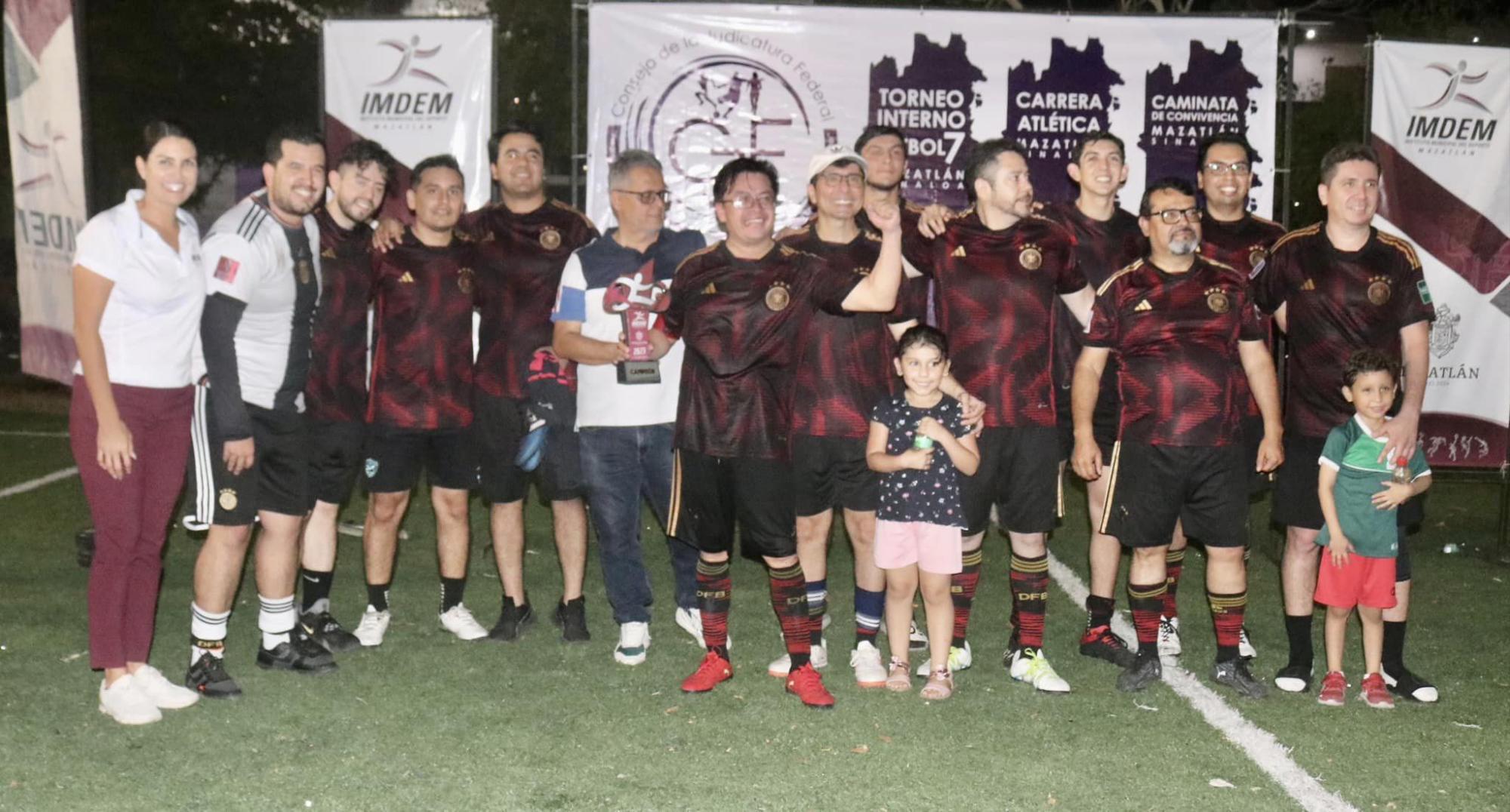 $!Primer Tribunal Colegiado sentencia el título a su favor