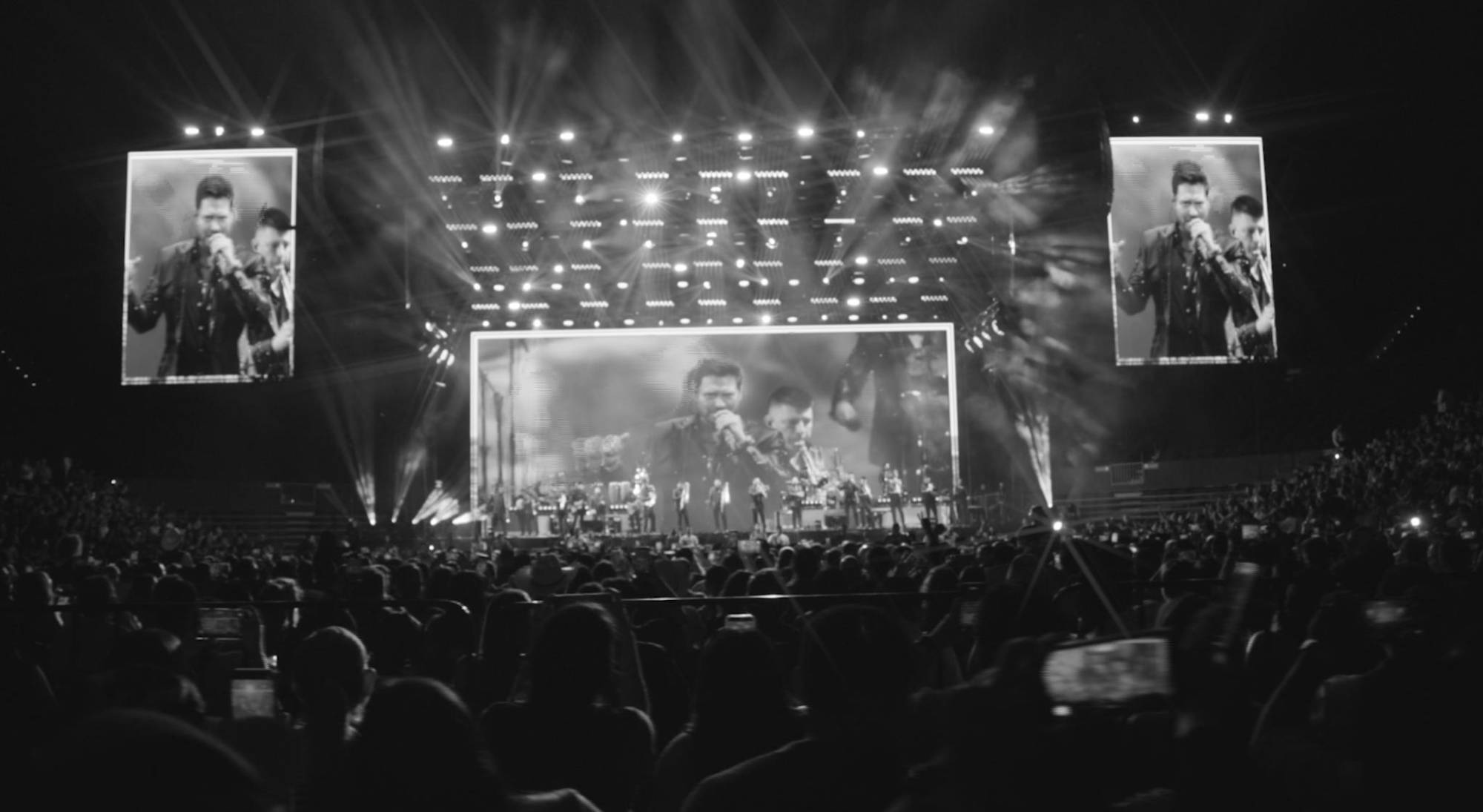 $!El videoclip fue grabado durante las presentaciones de Banda MS en la Arena Guadalajara y la Plaza de Toros La México.