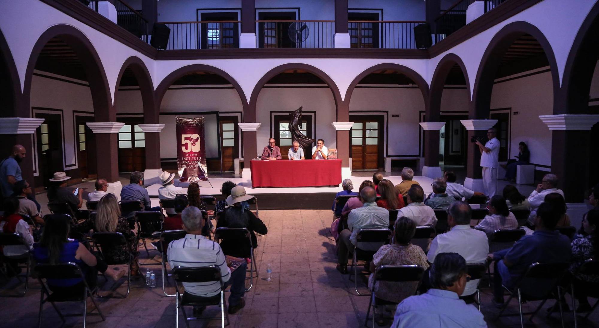 $!La presentación se llevó a cabo en el Centro Sinaloa de las Artes Centenario.