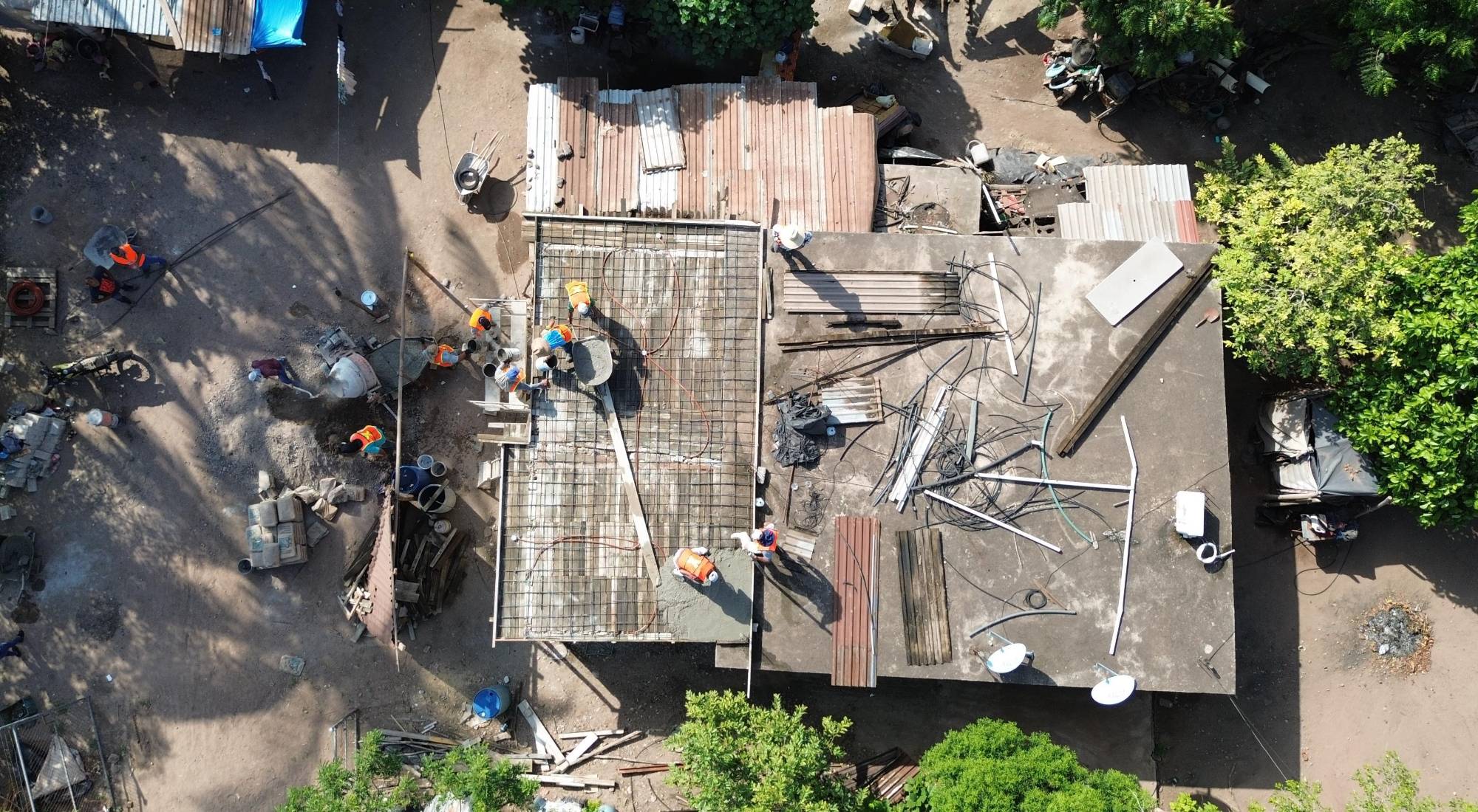 $!Elota construye 31 techos firmes en comunidades rurales