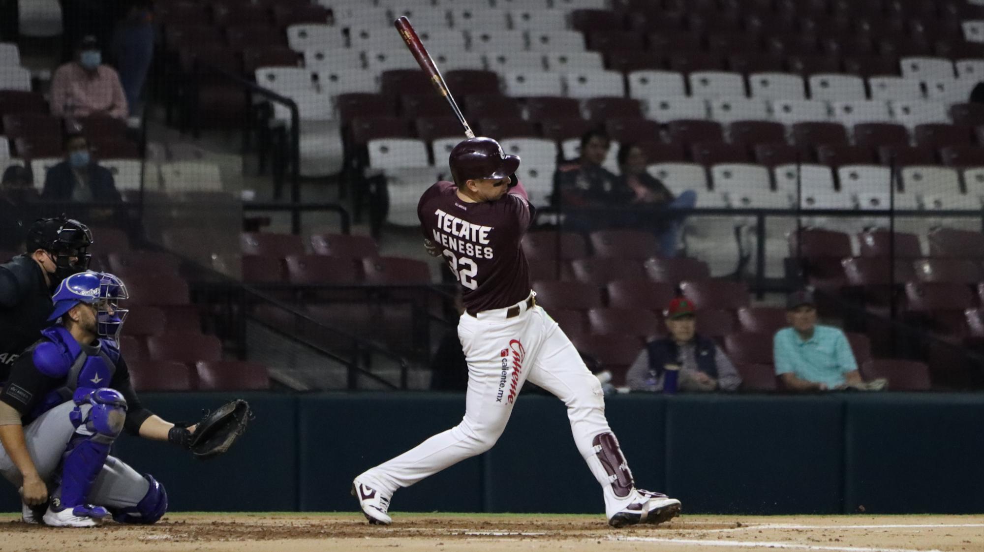 $!Tomateros de Culiacán logra la victoria con Efrén Navarro como héroe ante Yaquis de Obregón