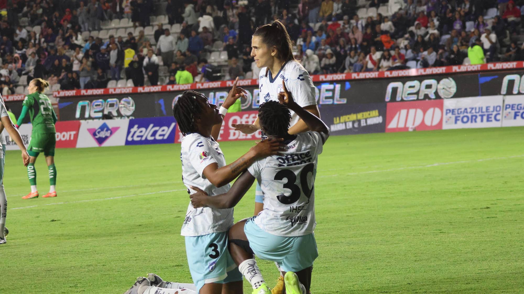 $!¡A la Final! Pachuca fulmina con goleada a las bicampeonas Rayadas