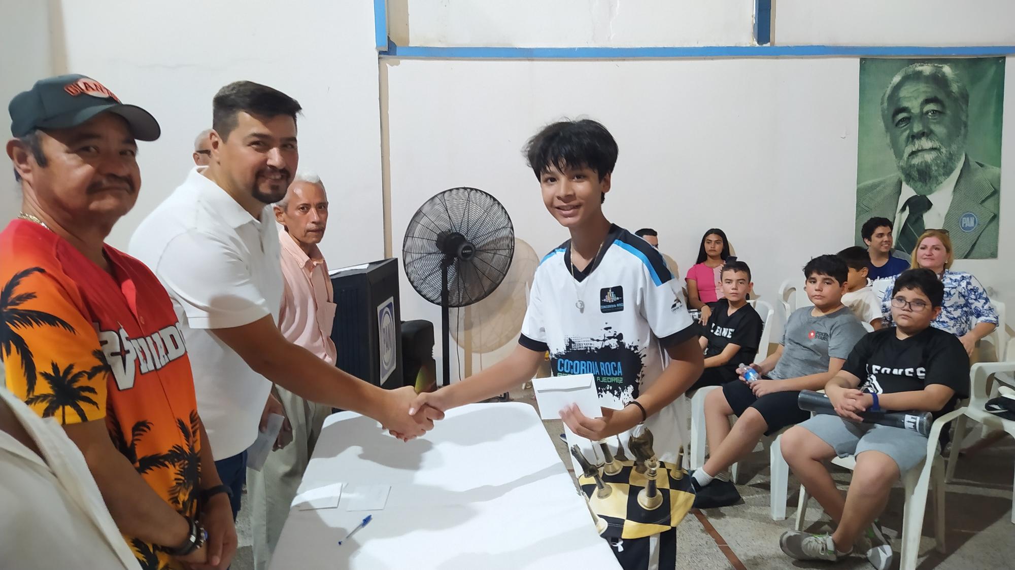 $!César Armando Aroche Ramos, de Concordia, obtuvo segundo lugar de avanzados.