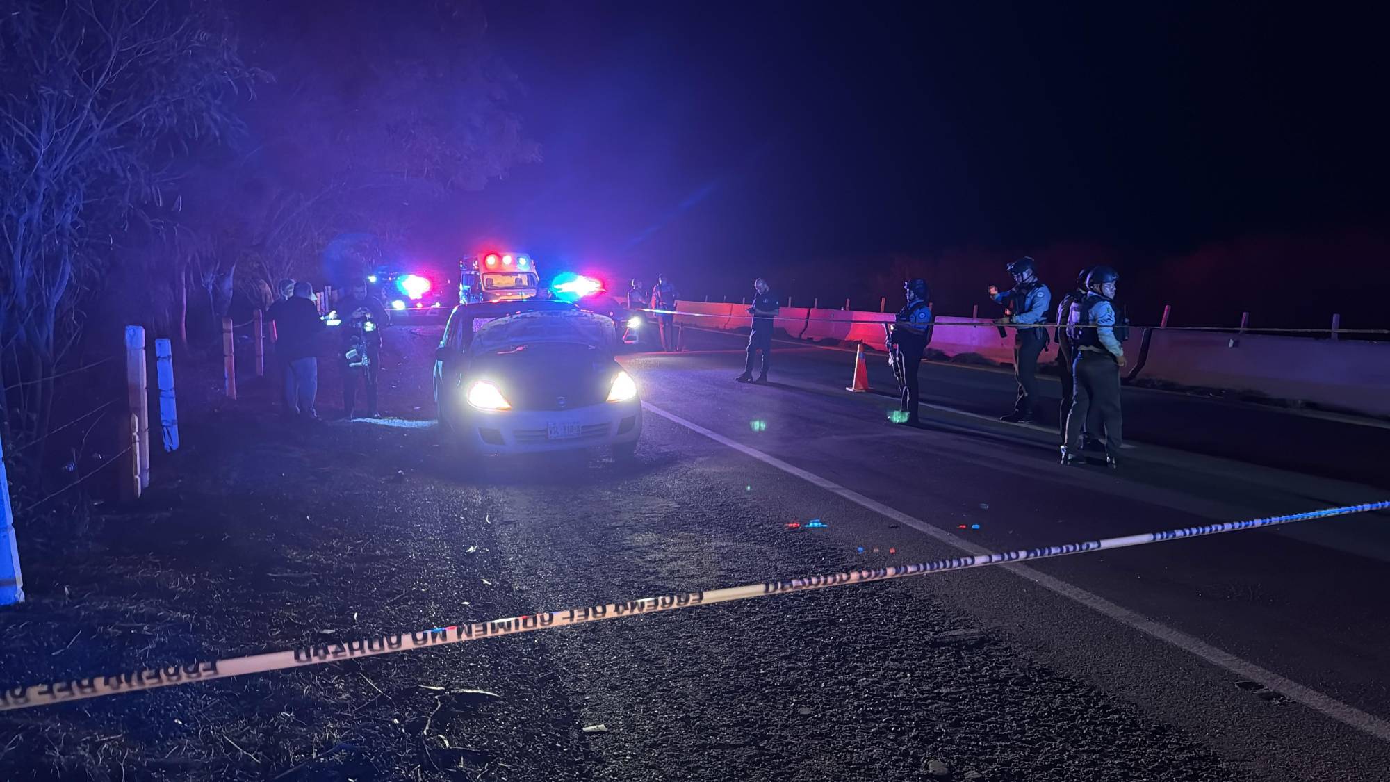 $!Hallan a 3 hombres asesinados en vehículo abandonado al norte de Culiacán