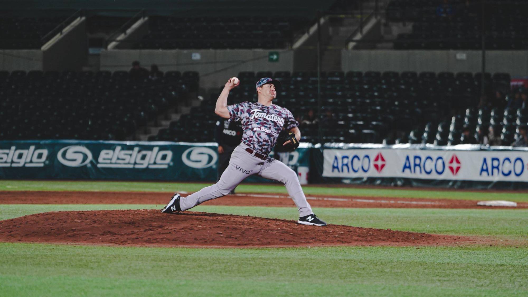 $!Tomateros golpean primero en Obregón con triunfo 5-3