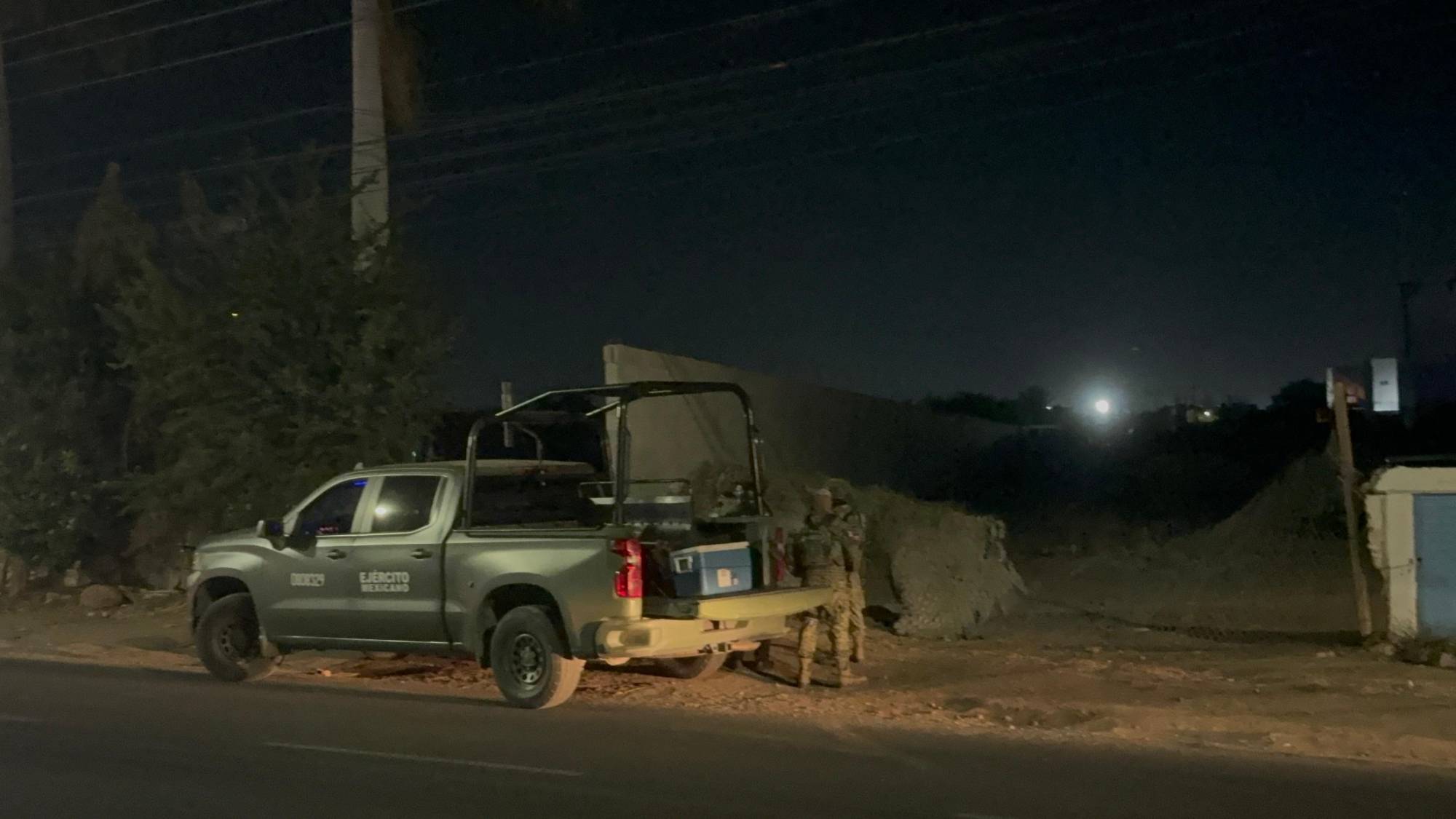 $!Despliegan operativo tras reportes de disparos en la avenida Jesús Kumate, al sur de Culiacán