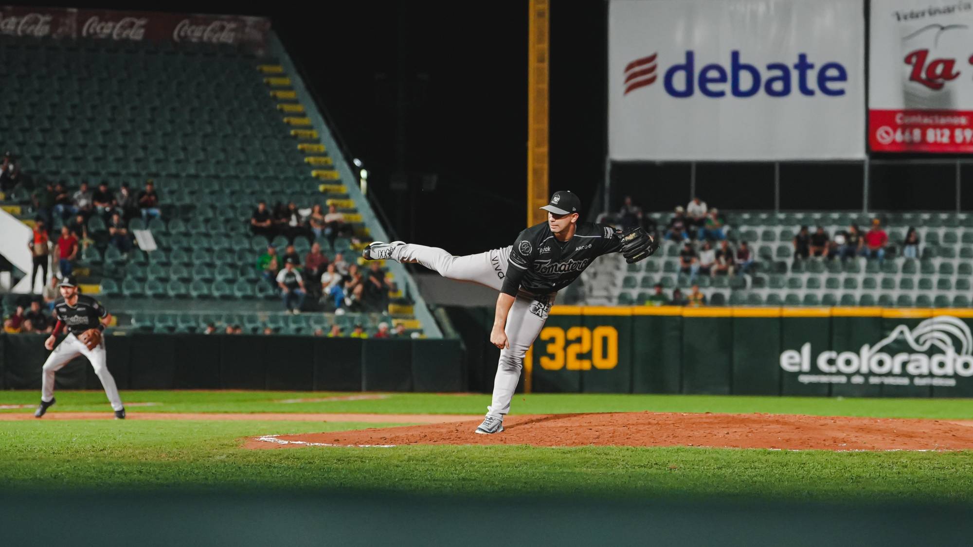 $!Cañeros se impone en 10 peleadas entradas a Tomateros