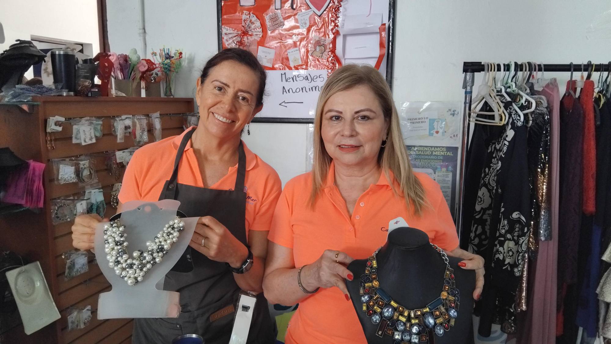 $!Claudia Peniche y Carmelita Medina.