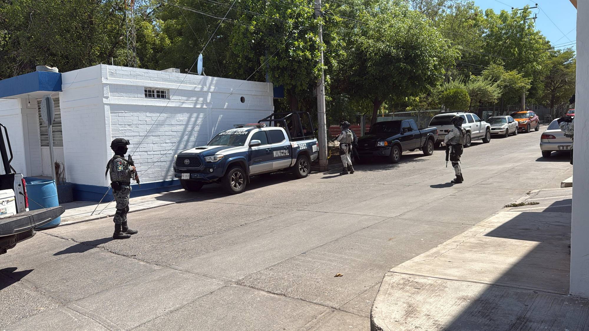 $!Reporte de privación de libertad de un policía municipal provoca la movilización de fuerzas federales en Culiacán