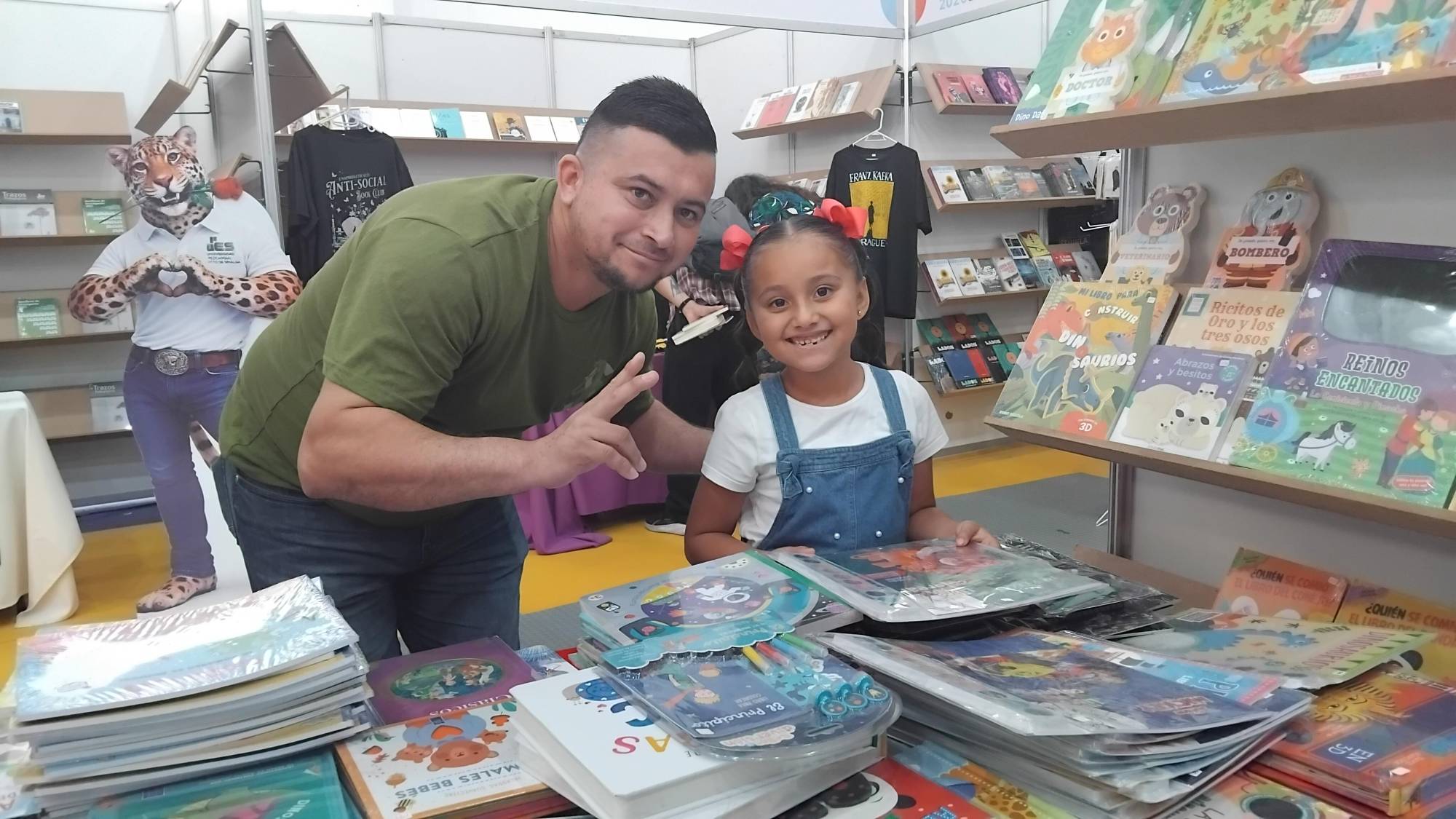 $!Luis Eduardo Zataráin y su hija Amaya Zataráin Ibarra.