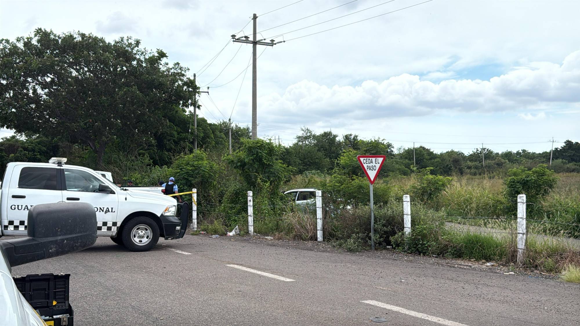 $!Enfrentamiento entre civiles y elementos de la SSPC dejó un detenido y un vehículo asegurado en Navolato
