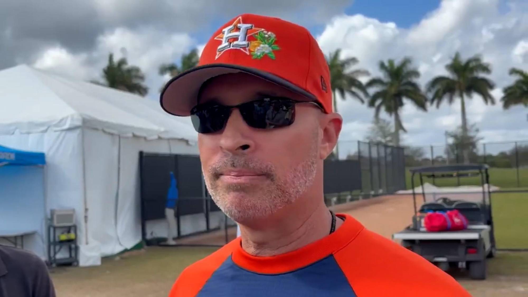 $!Entre rumores de cambio, Isaac Paredes se concentra en rendir en el terreno