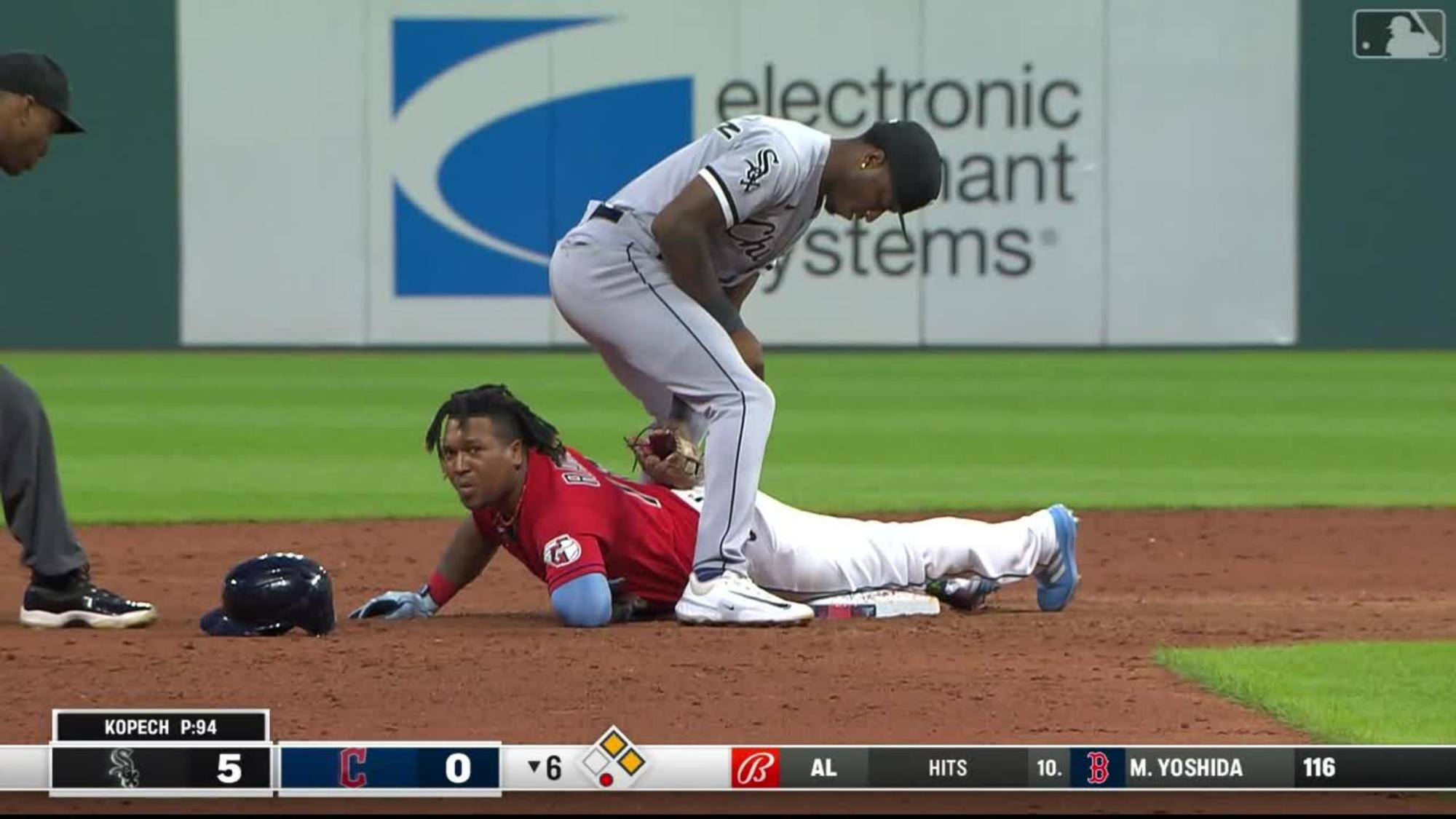 $!Pelea entre J-Ram y Anderson desata riña en Cleveland