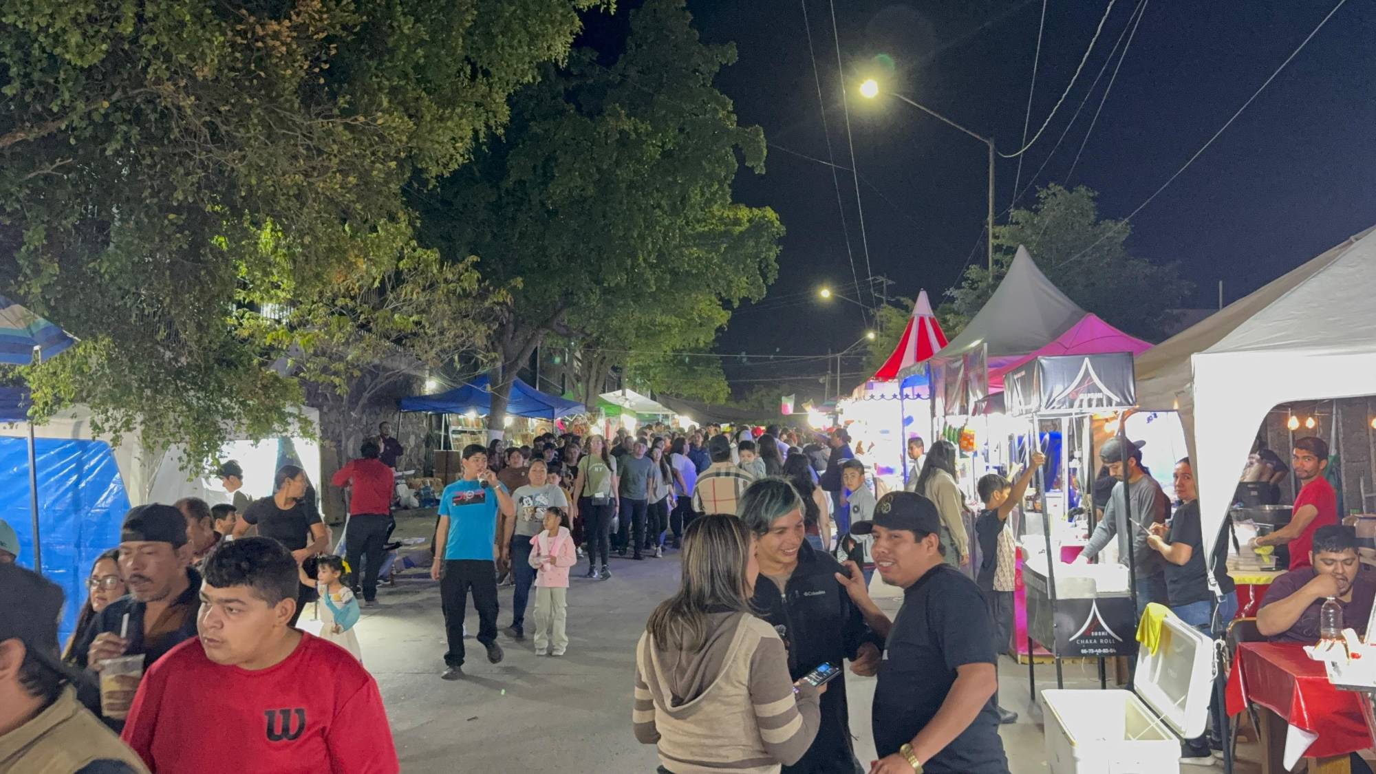 $!Cientos de peregrinos celebran a la Virgen de Guadalupe en La Lomita de Culiacán