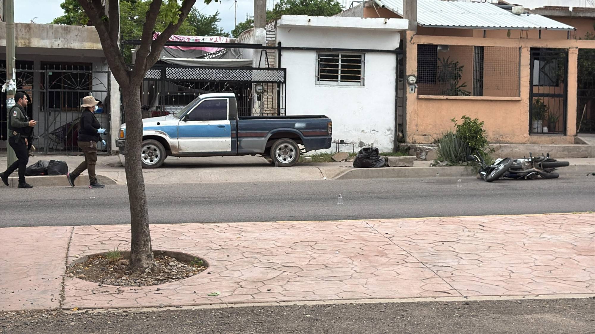 $!Matan a balazos a motociclista en el sector Barrancos, en Culiacán