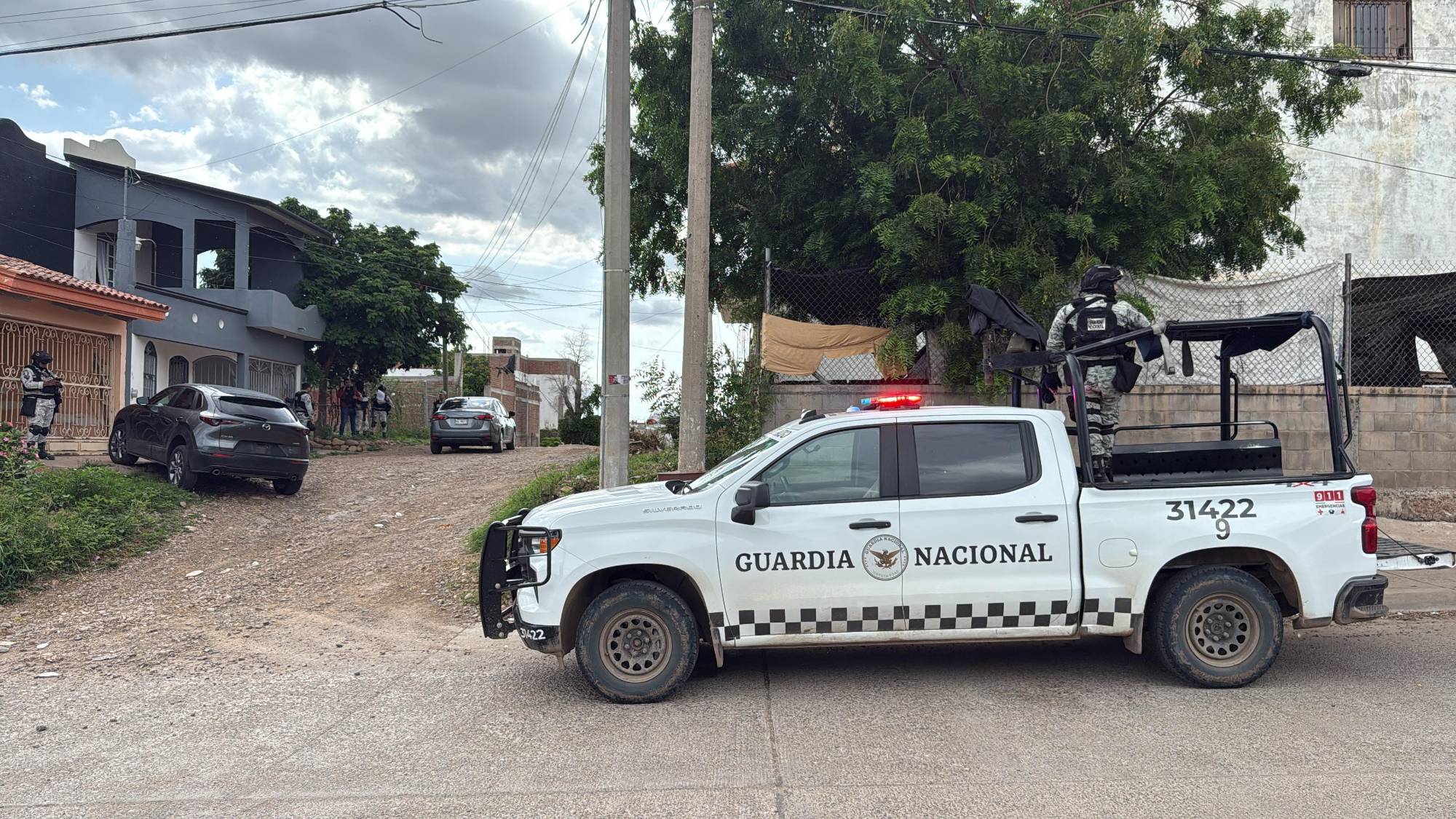 $!Dejan un herido y aseguran un domicilio tras reporte de un ataque armado en la colonia Nueva Galaxia, en Culiacán