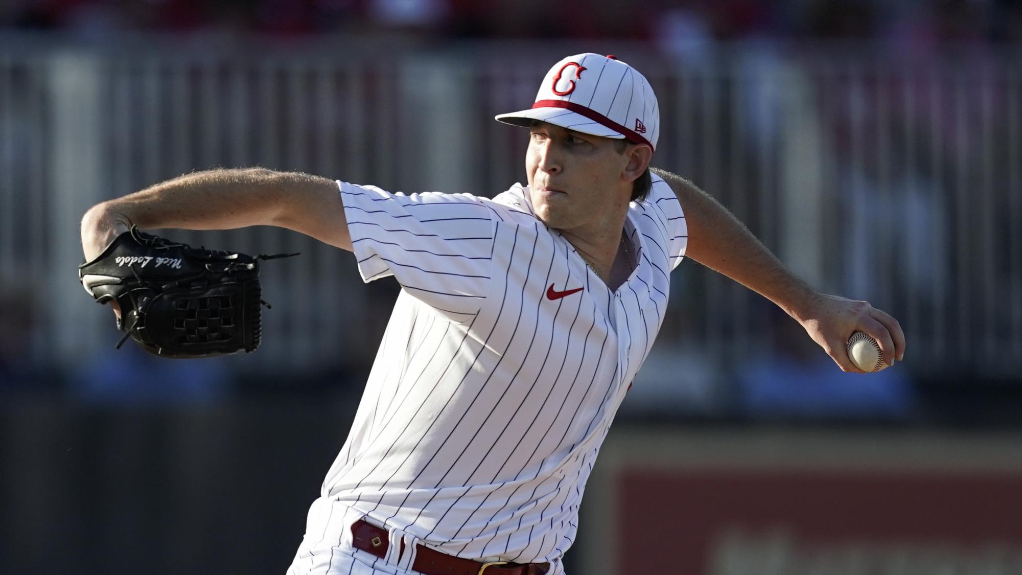 $!Cachorros superan a Rojos en partido de Field of Dreams