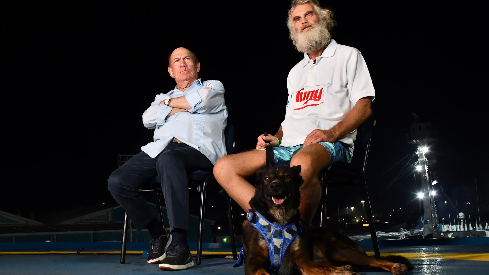 $!Don Antonio Suárez Gutiérrez, Tim Shaddock y la perrita Bella.