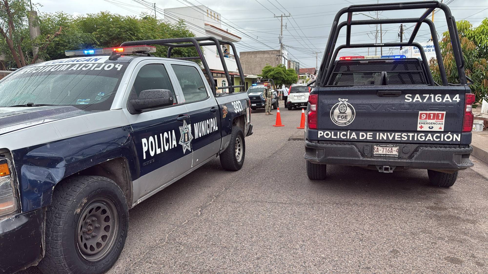 $!Asesinan a padre e hijo, de 15 años, tras persecución a balazos en Culiacán